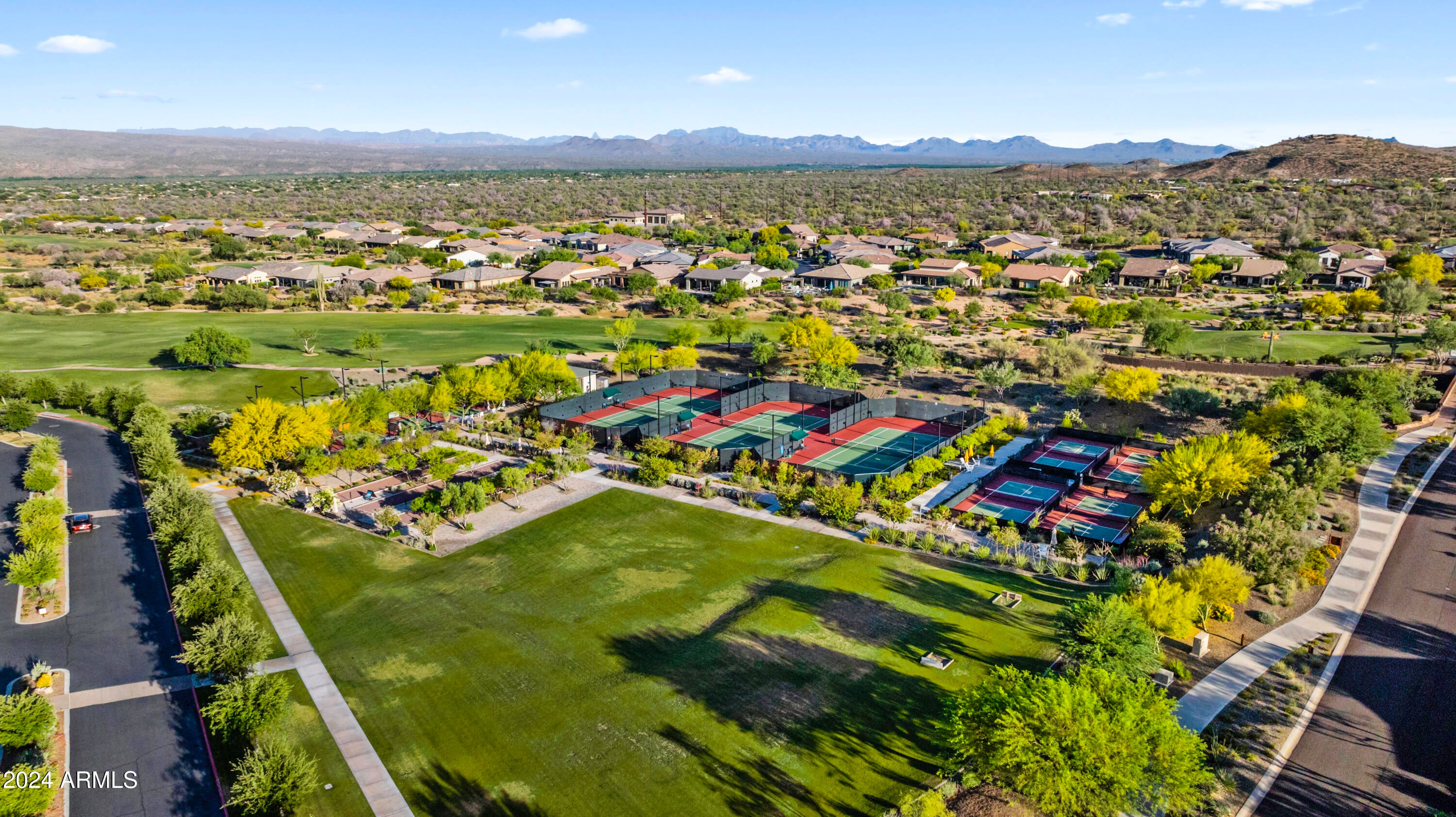 Rio Verde, Arizona, 85263, United States, 3 Bedrooms Bedrooms, ,4 BathroomsBathrooms,Residential,Active,1926665