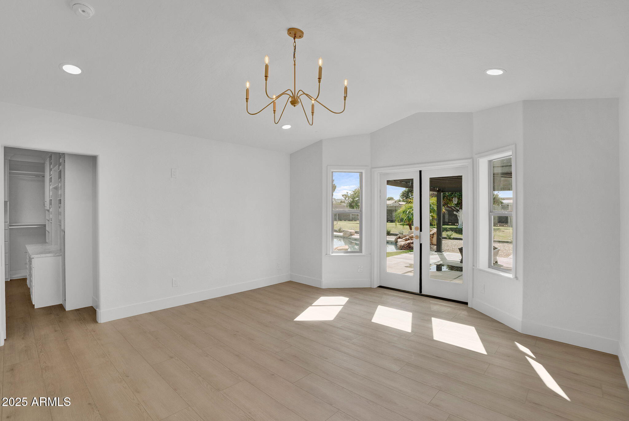 Gilbert, Arizona, 85298, United States, 5 Bedrooms Bedrooms, ,3 BathroomsBathrooms,Residential,Pending,2006857