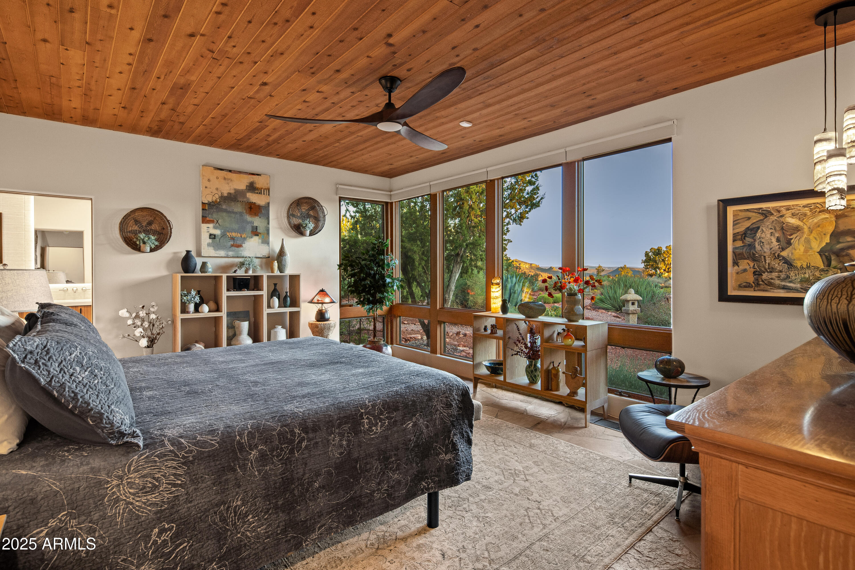 Sedona, Arizona, 86336, United States, 3 Bedrooms Bedrooms, ,4 BathroomsBathrooms,Residential,Active,1946525