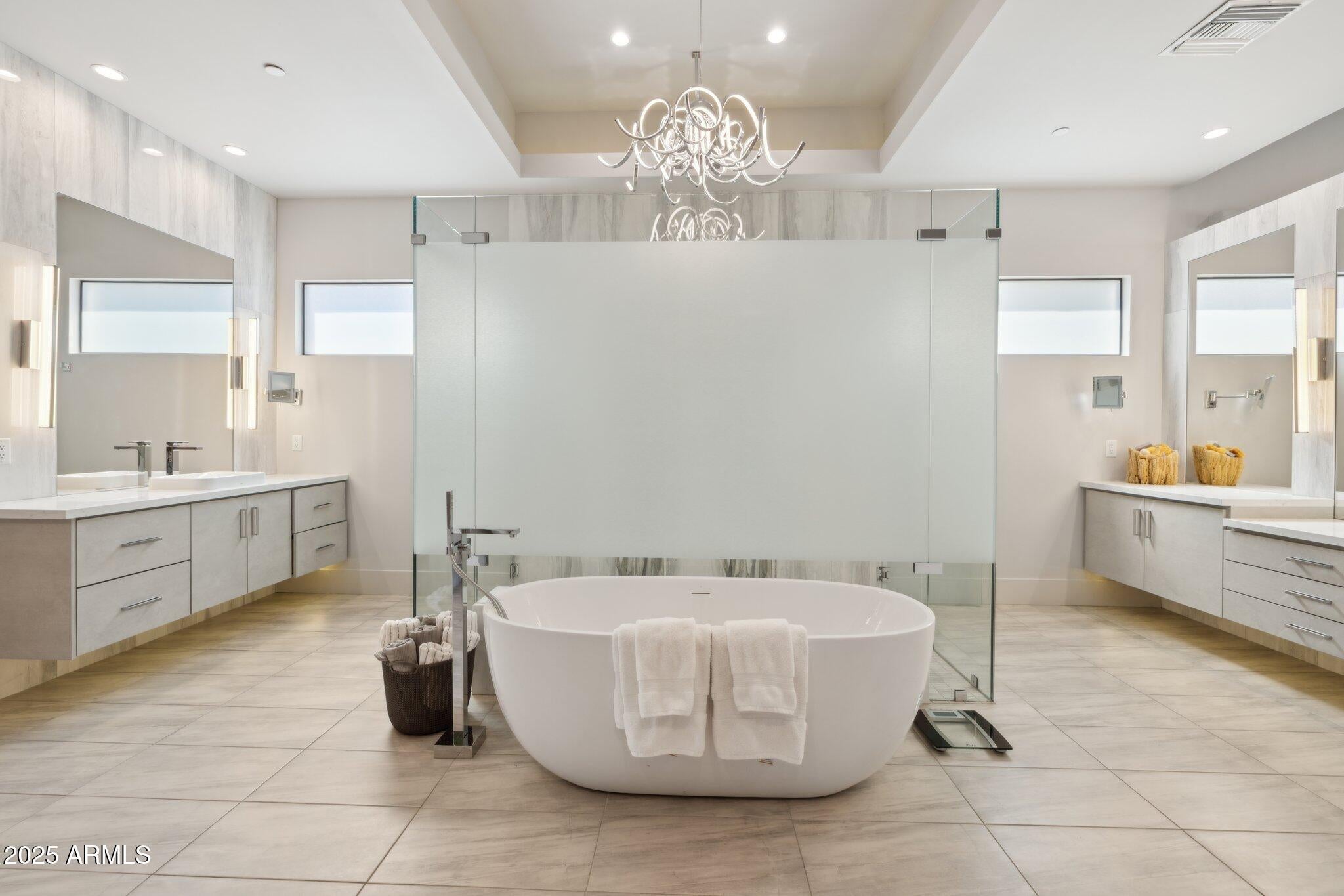 Fountain Hills, Arizona, 85268, United States, 4 Bedrooms Bedrooms, ,5 BathroomsBathrooms,Residential,Active,1951802