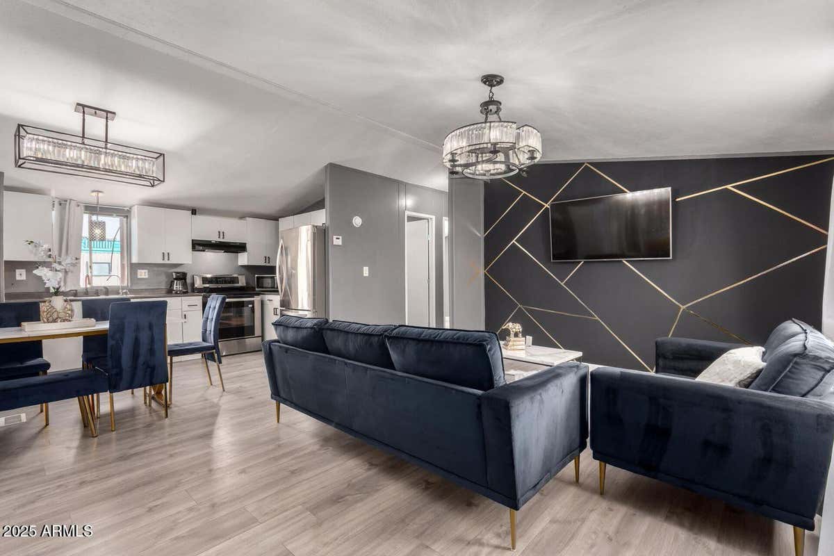 2605 W VAN BUREN ST Lot 80  