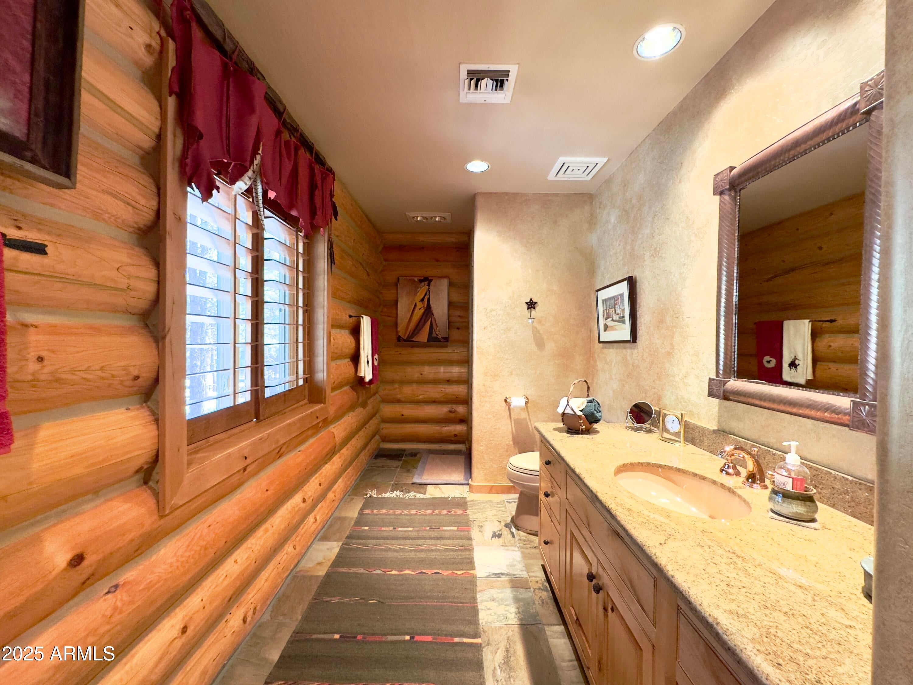 Flagstaff, Arizona, 86005, United States, 4 Bedrooms Bedrooms, ,4 BathroomsBathrooms,Residential,Active,1905472