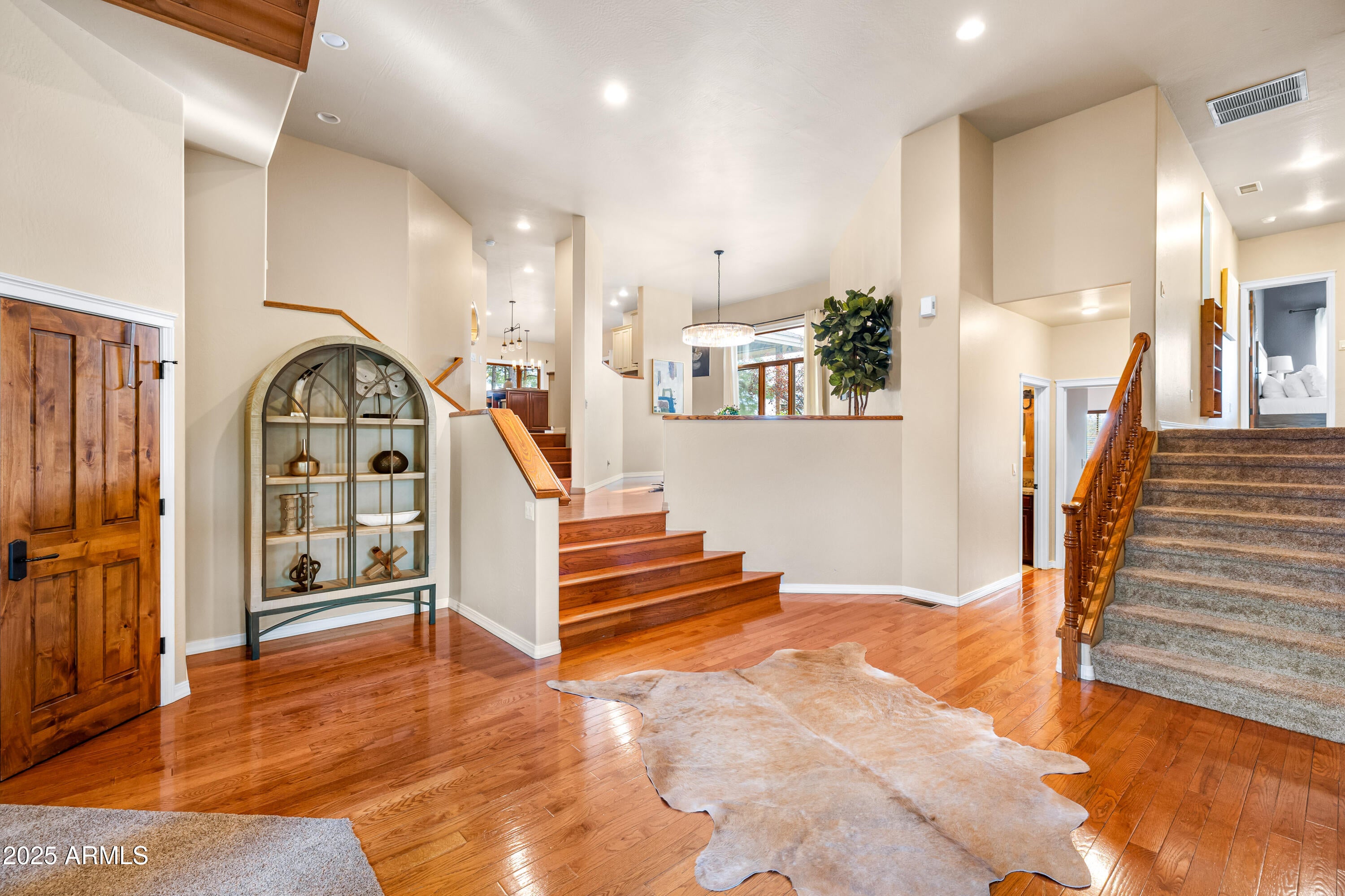 Flagstaff, Arizona, 86004, United States, 5 Bedrooms Bedrooms, ,5 BathroomsBathrooms,Residential,Active,1834471