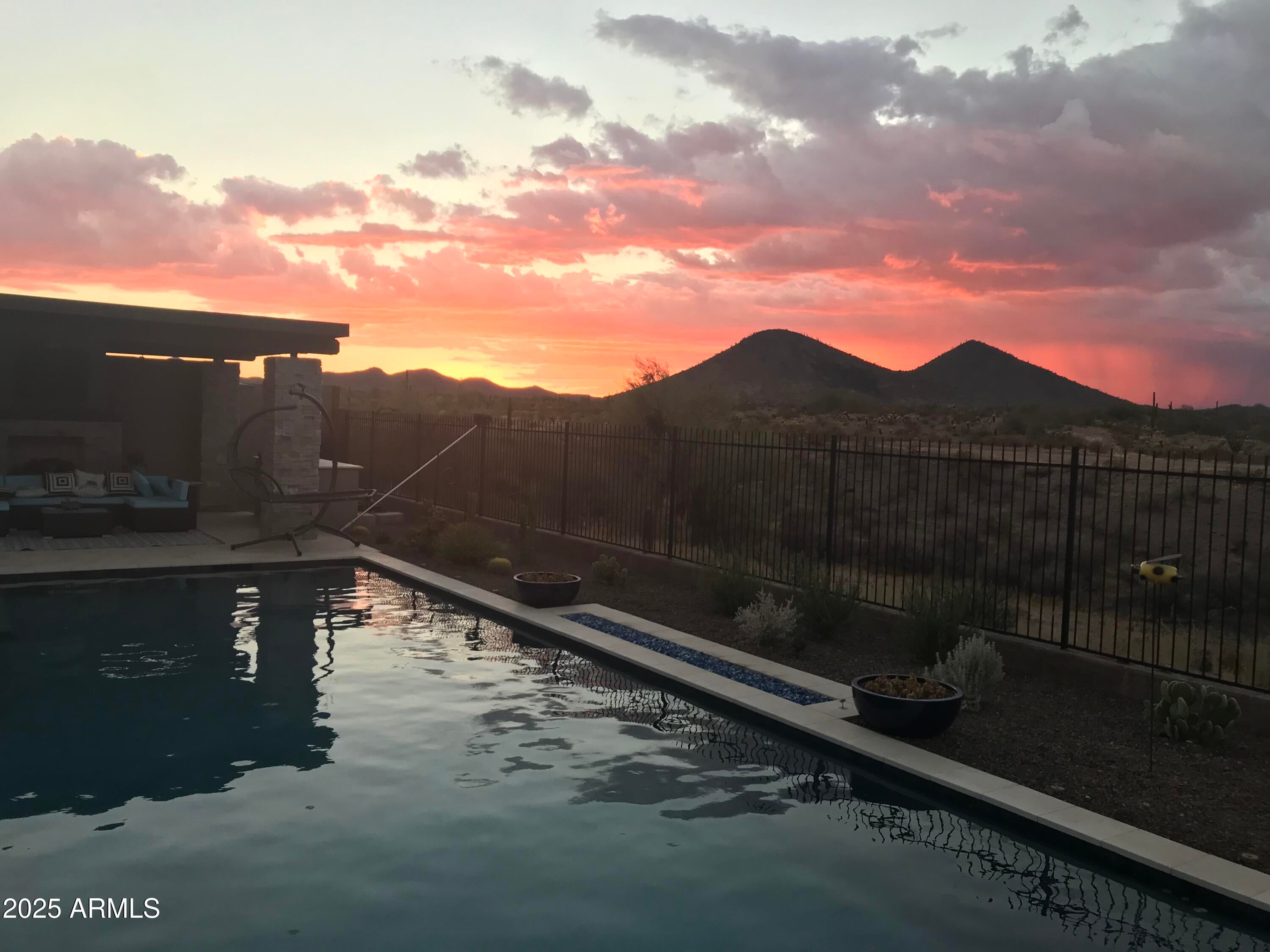 Peoria, Arizona, 85383, United States, 3 Bedrooms Bedrooms, ,4 BathroomsBathrooms,Residential,Active,2007344