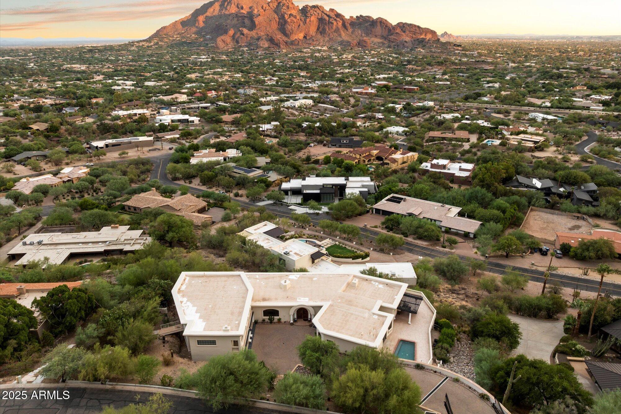 Paradise Valley, Arizona, 85253, United States, 6 Bedrooms Bedrooms, ,7 BathroomsBathrooms,Residential,Active,1946519