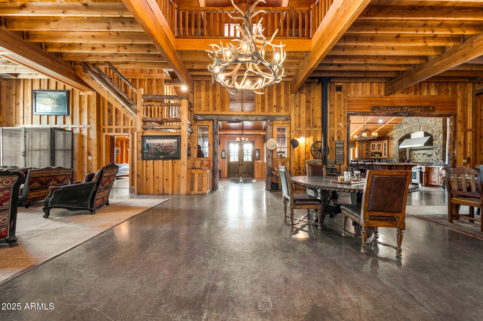 Lakeside, Arizona, 85929, United States, 8 Bedrooms Bedrooms, ,8 BathroomsBathrooms,Residential,Contingent,1996268