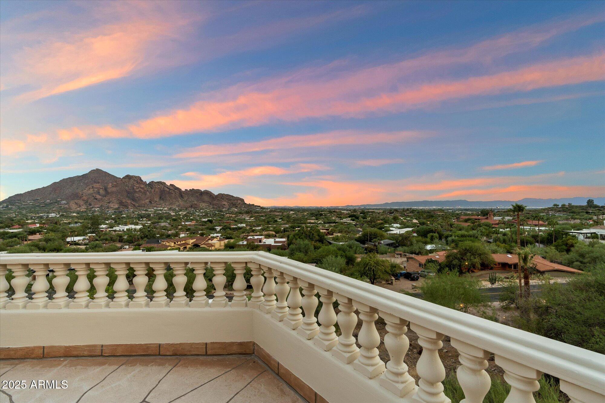 Paradise Valley, Arizona, 85253, United States, 6 Bedrooms Bedrooms, ,7 BathroomsBathrooms,Residential,Active,1946519