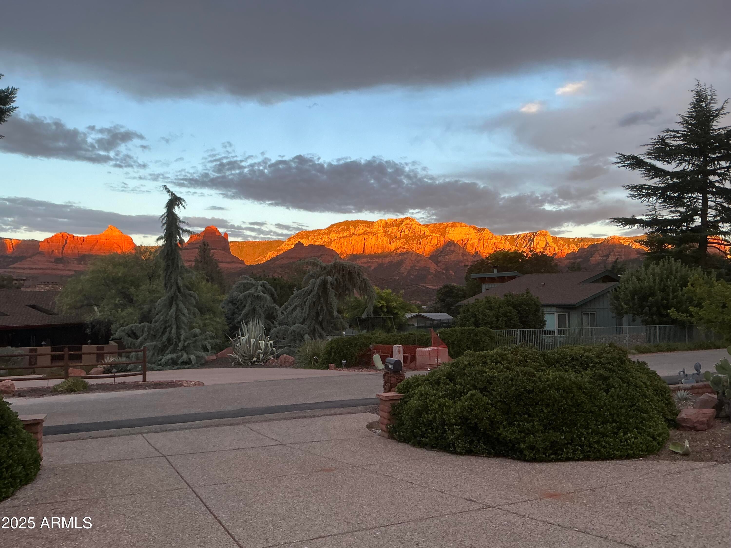 Sedona, Arizona, 86336, United States, 4 Bedrooms Bedrooms, ,4 BathroomsBathrooms,Residential,Active,1929401