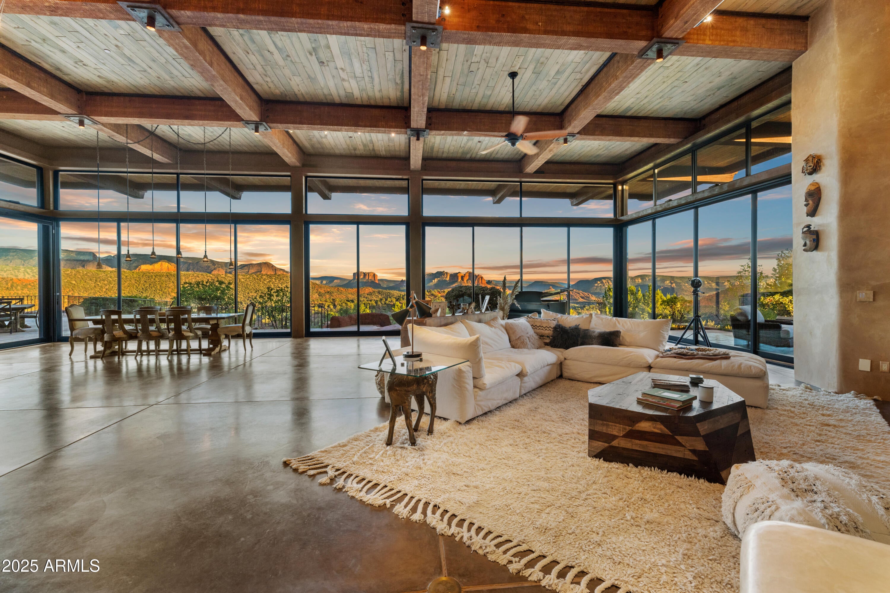 Sedona, Arizona, 86336, United States, 3 Bedrooms Bedrooms, ,6 BathroomsBathrooms,Residential,Active,1944279