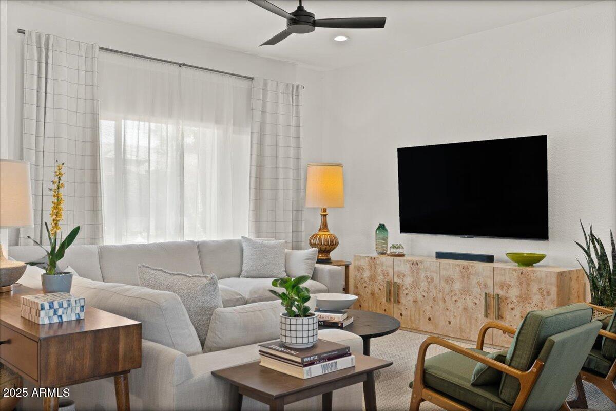 Glendale, Arizona, 85308, United States, 5 Bedrooms Bedrooms, ,4 BathroomsBathrooms,Residential,Active,1964279