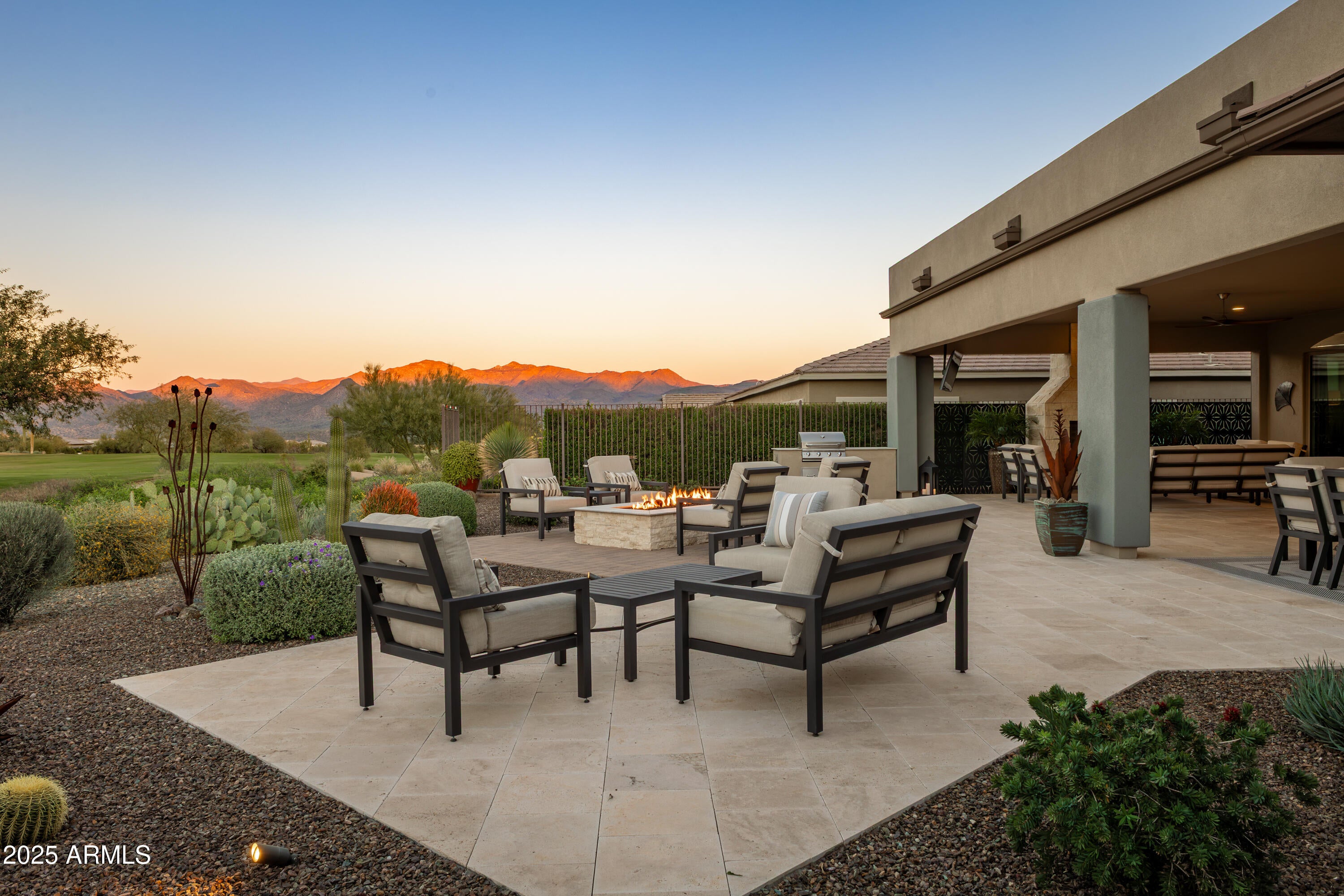 Rio Verde, Arizona, 85263, United States, 3 Bedrooms Bedrooms, ,4 BathroomsBathrooms,Residential,Contingent,2008339