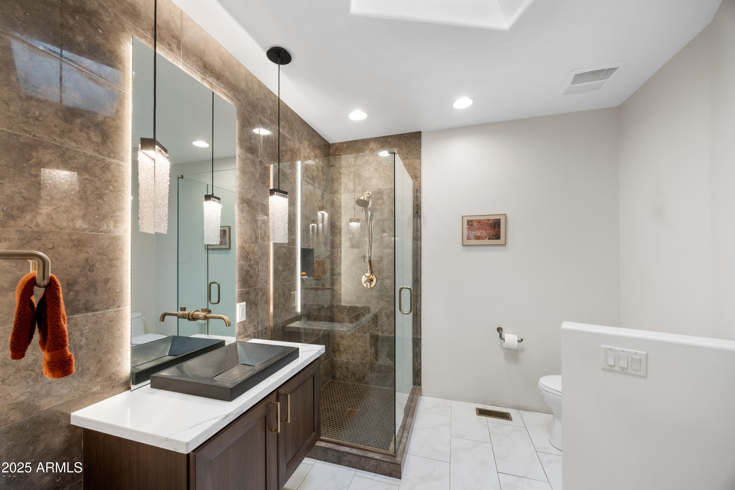 Sedona, Arizona, 86336, United States, 3 Bedrooms Bedrooms, ,4 BathroomsBathrooms,Residential,Active,1971787