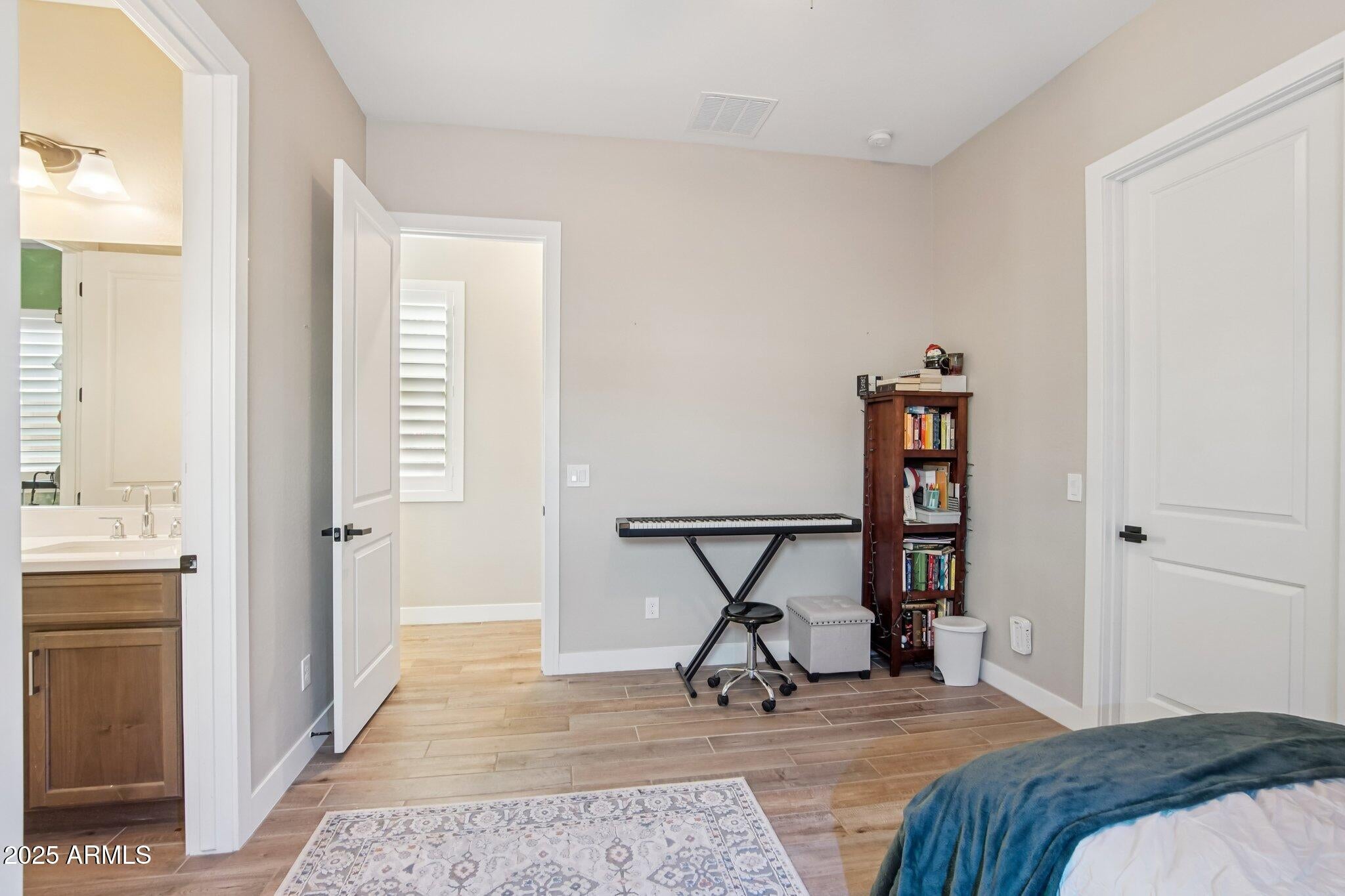 New River, Arizona, 85087, United States, 5 Bedrooms Bedrooms, ,4 BathroomsBathrooms,Residential,Active,1986912