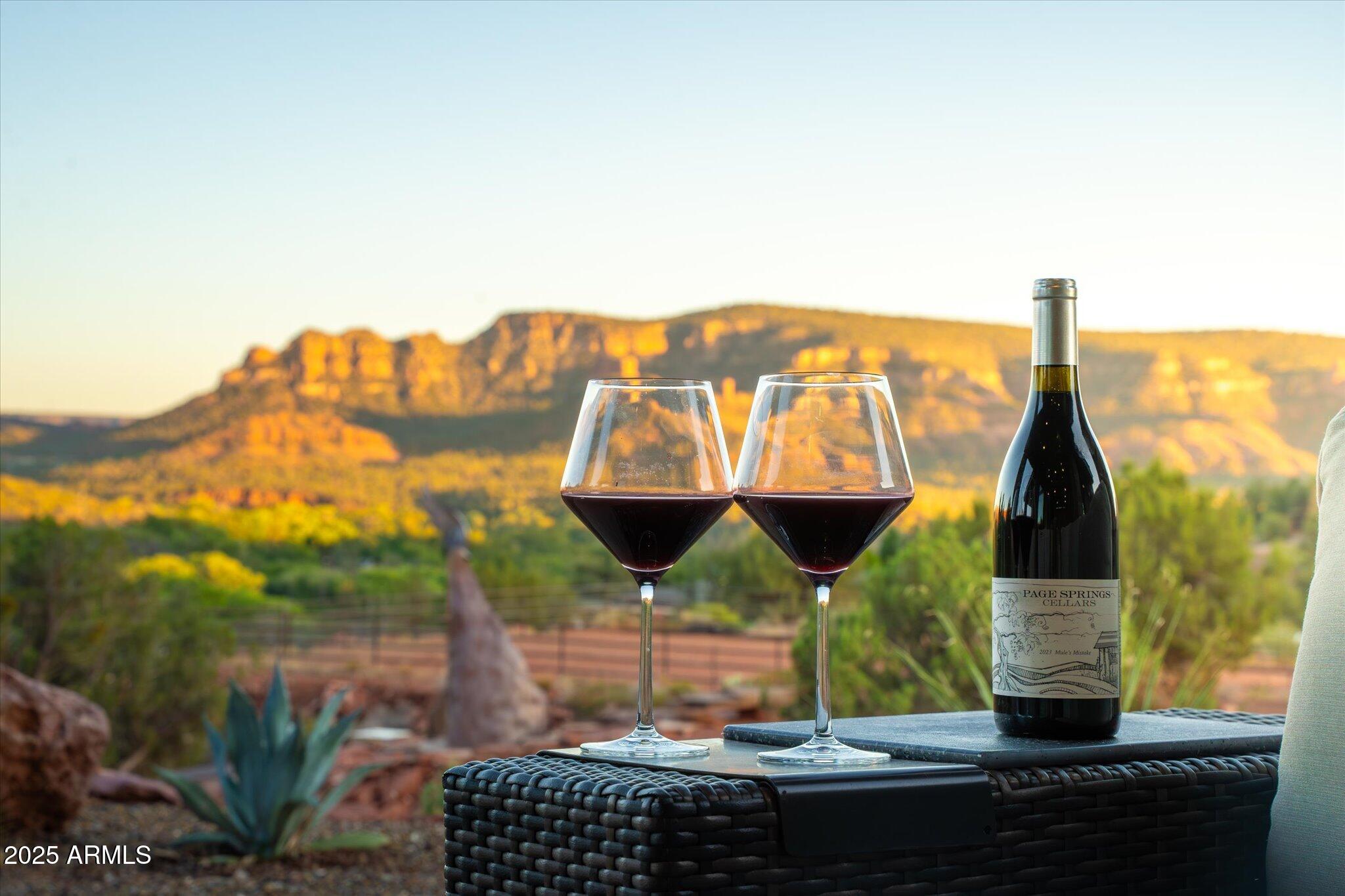 Sedona, Arizona, 86336, United States, 4 Bedrooms Bedrooms, ,4 BathroomsBathrooms,Residential,Active,1946435