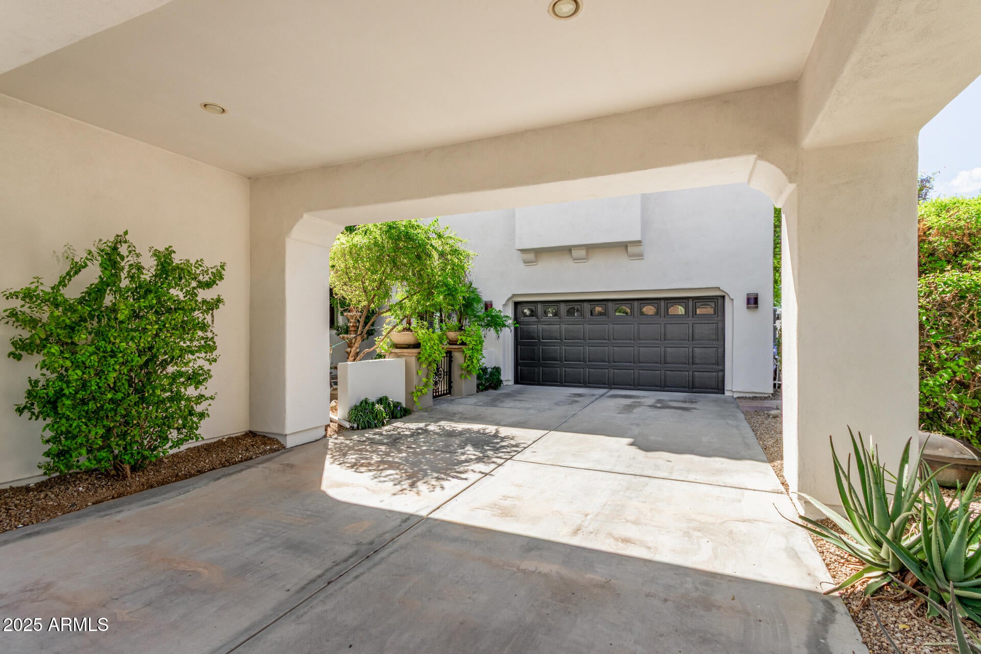 Phoenix, Arizona, 85085, United States, 5 Bedrooms Bedrooms, ,4 BathroomsBathrooms,Residential,Active,1959961