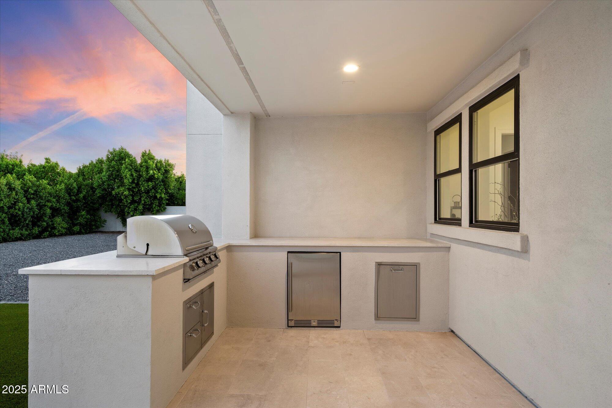 Queen Creek, Arizona, 85142, United States, 3 Bedrooms Bedrooms, ,4 BathroomsBathrooms,Residential,Active,1909837