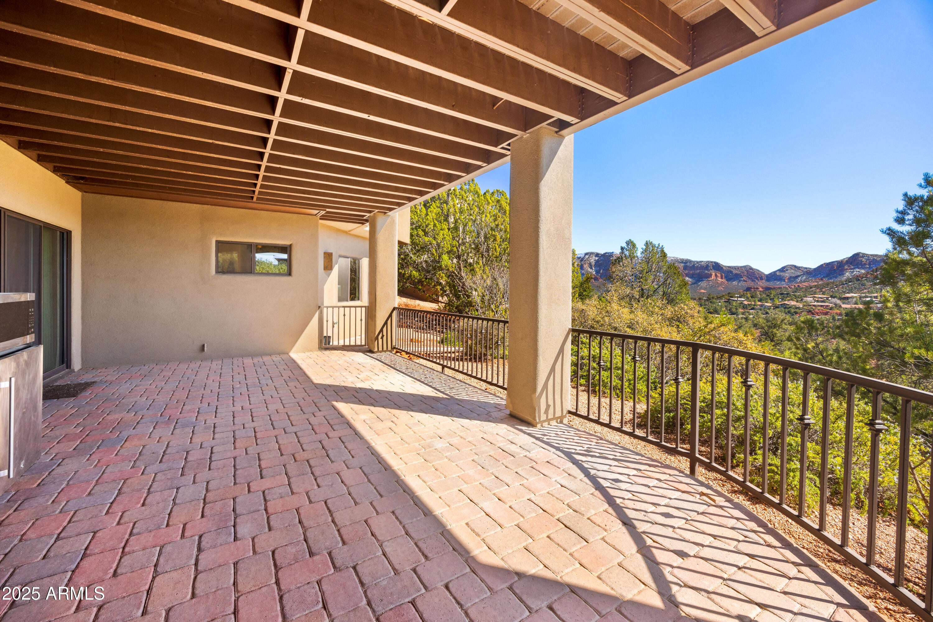 Sedona, Arizona, 86336, United States, 3 Bedrooms Bedrooms, ,4 BathroomsBathrooms,Residential,Active,1971787