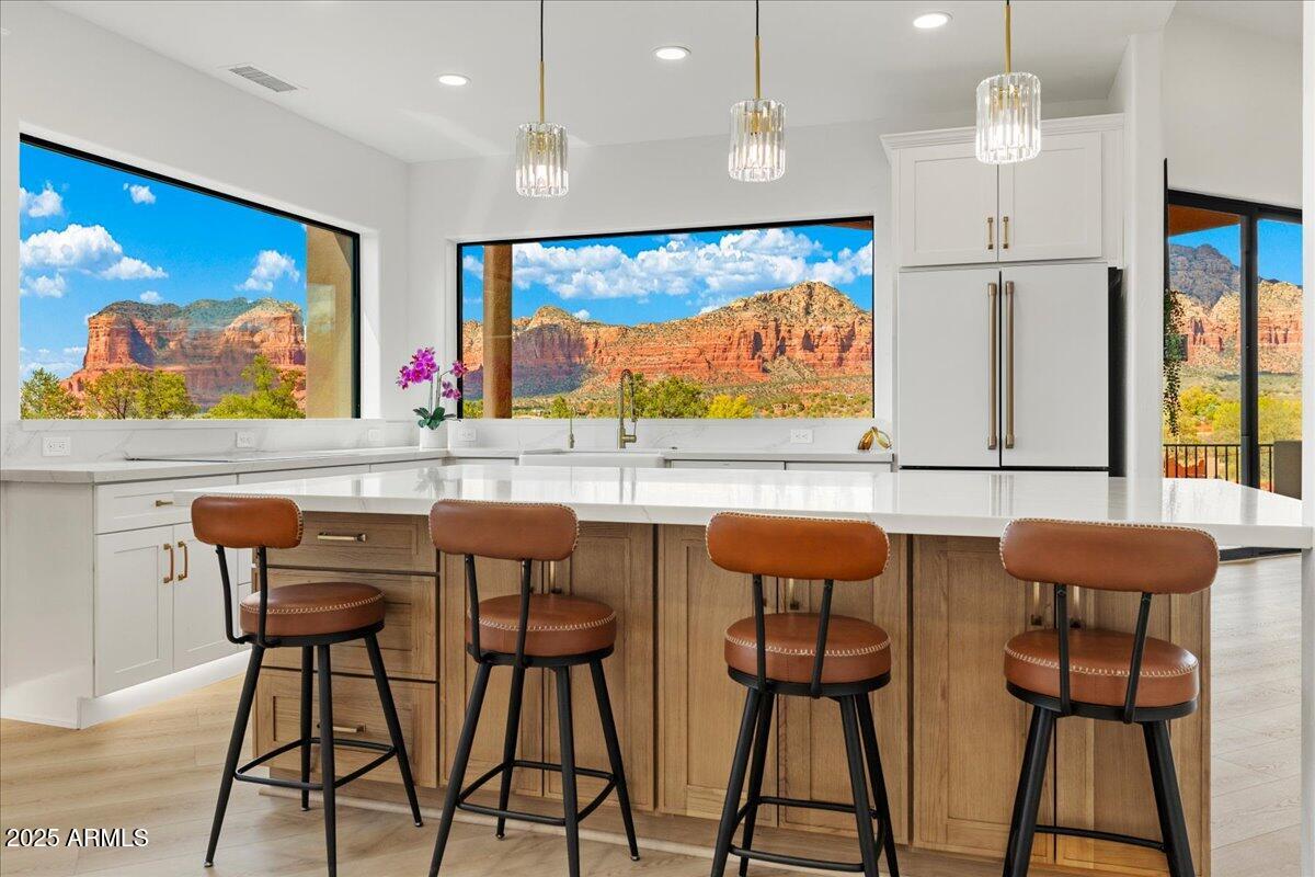 Sedona, Arizona, 86351, United States, 5 Bedrooms Bedrooms, ,6 BathroomsBathrooms,Residential,Active,1944107