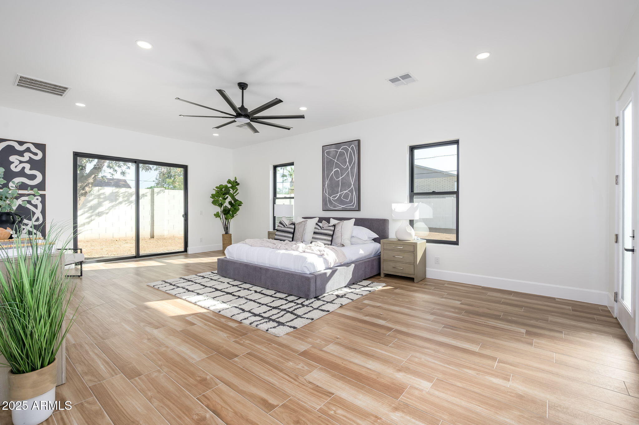 Mesa, Arizona, 85215, United States, 5 Bedrooms Bedrooms, ,6 BathroomsBathrooms,Residential,Active,2007302