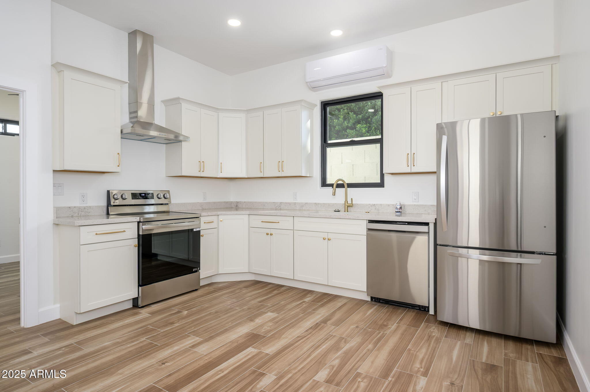 Mesa, Arizona, 85215, United States, 5 Bedrooms Bedrooms, ,6 BathroomsBathrooms,Residential,Active,2007302