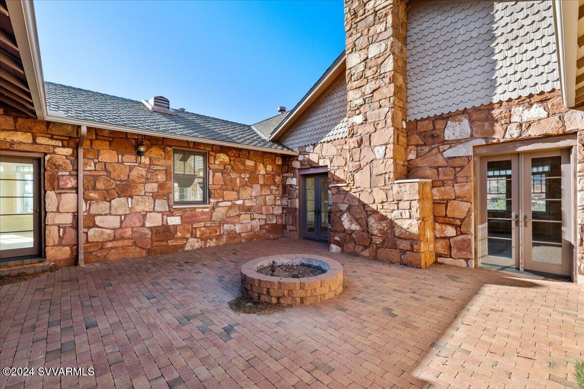 Sedona, Arizona, 86336, United States, 3 Bedrooms Bedrooms, ,4 BathroomsBathrooms,Residential,Active,1968108