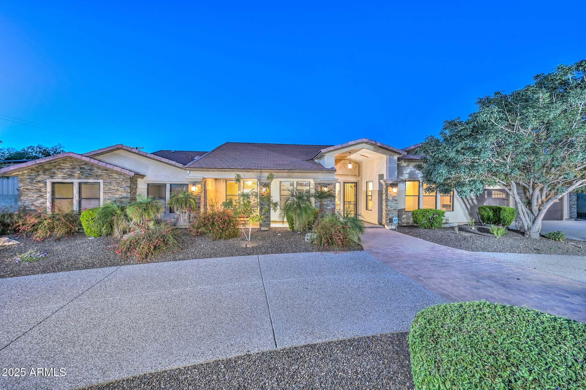 Phoenix, Arizona, 85032, United States, 5 Bedrooms Bedrooms, ,4 BathroomsBathrooms,Residential,Active,1993957