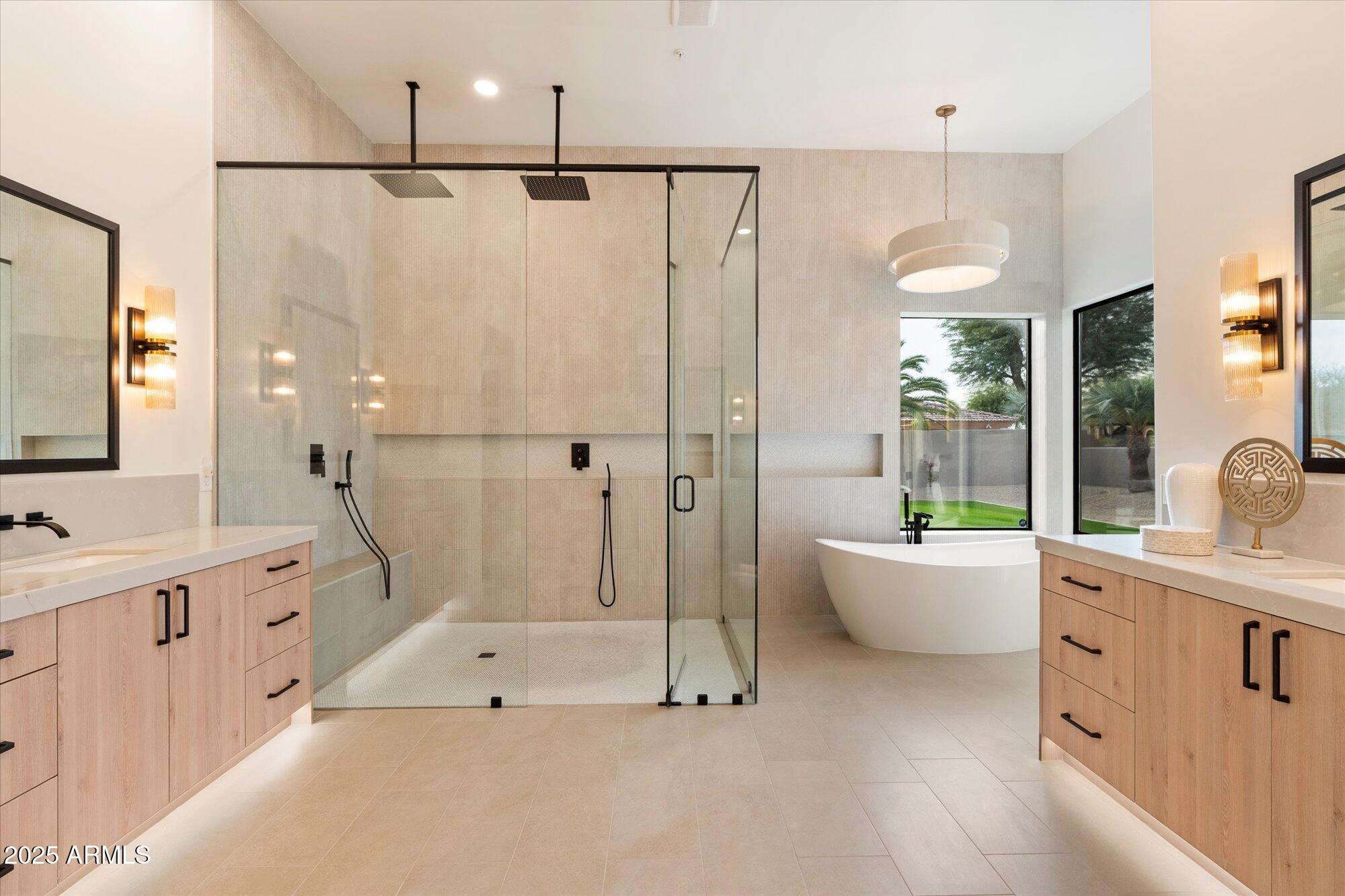 Scottsdale, Arizona, 85259, United States, 5 Bedrooms Bedrooms, ,5 BathroomsBathrooms,Residential,Active,1945499