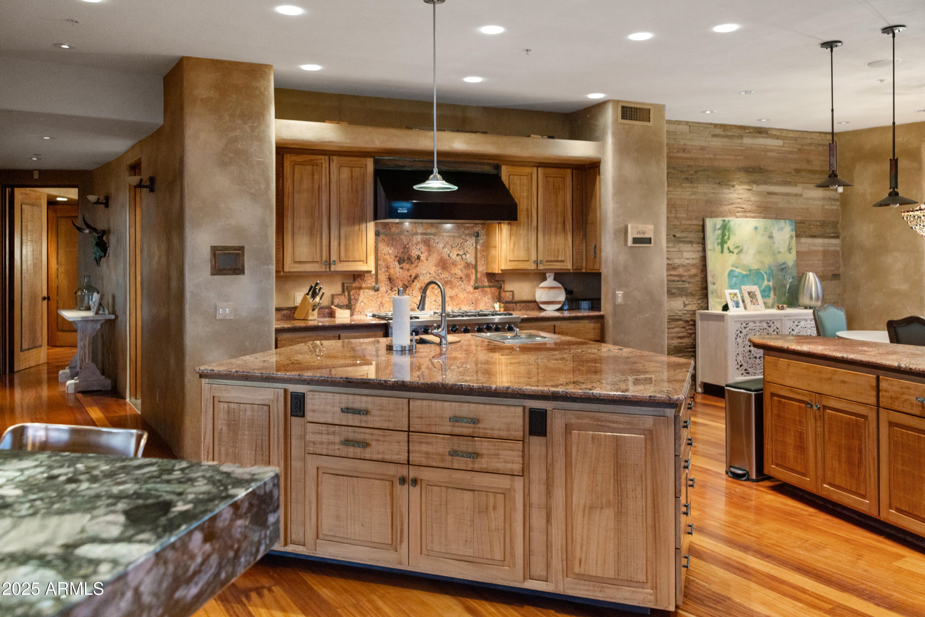 Sedona, Arizona, 86336, United States, 3 Bedrooms Bedrooms, ,6 BathroomsBathrooms,Residential,Active,1944279