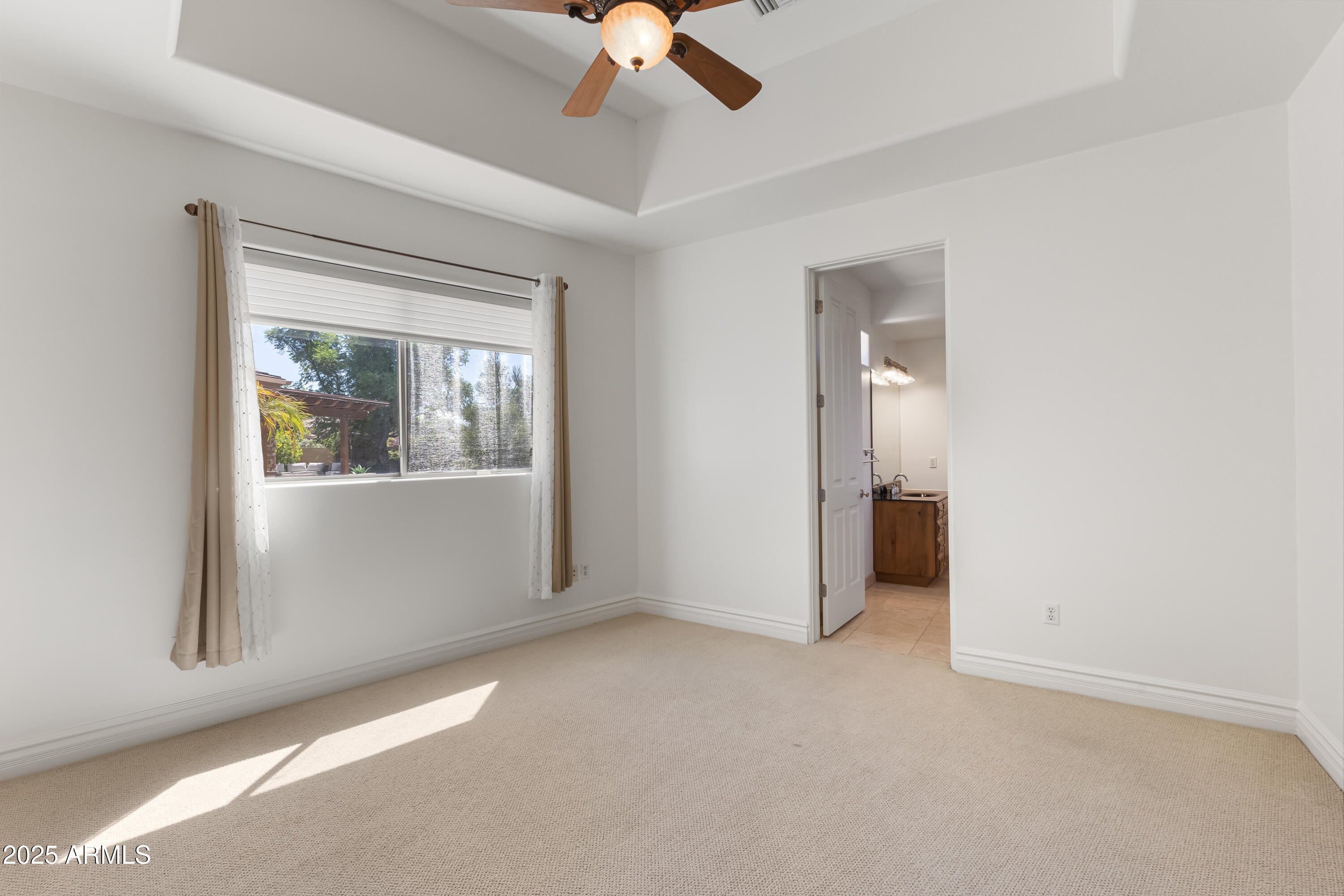 Scottsdale, Arizona, 85260, United States, 5 Bedrooms Bedrooms, ,5 BathroomsBathrooms,Residential,Active,1941373