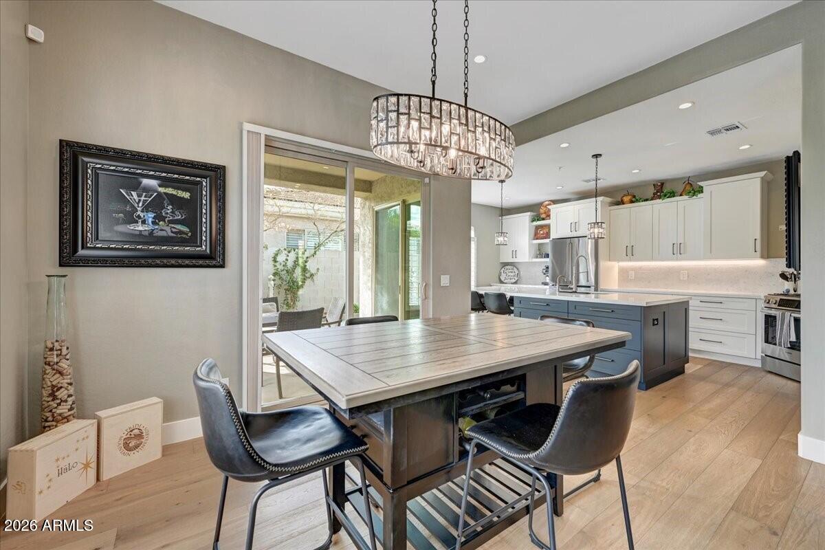 Scottsdale, Arizona, 85260, United States, 2 Bedrooms Bedrooms, ,3 BathroomsBathrooms,Residential,Active,2017108