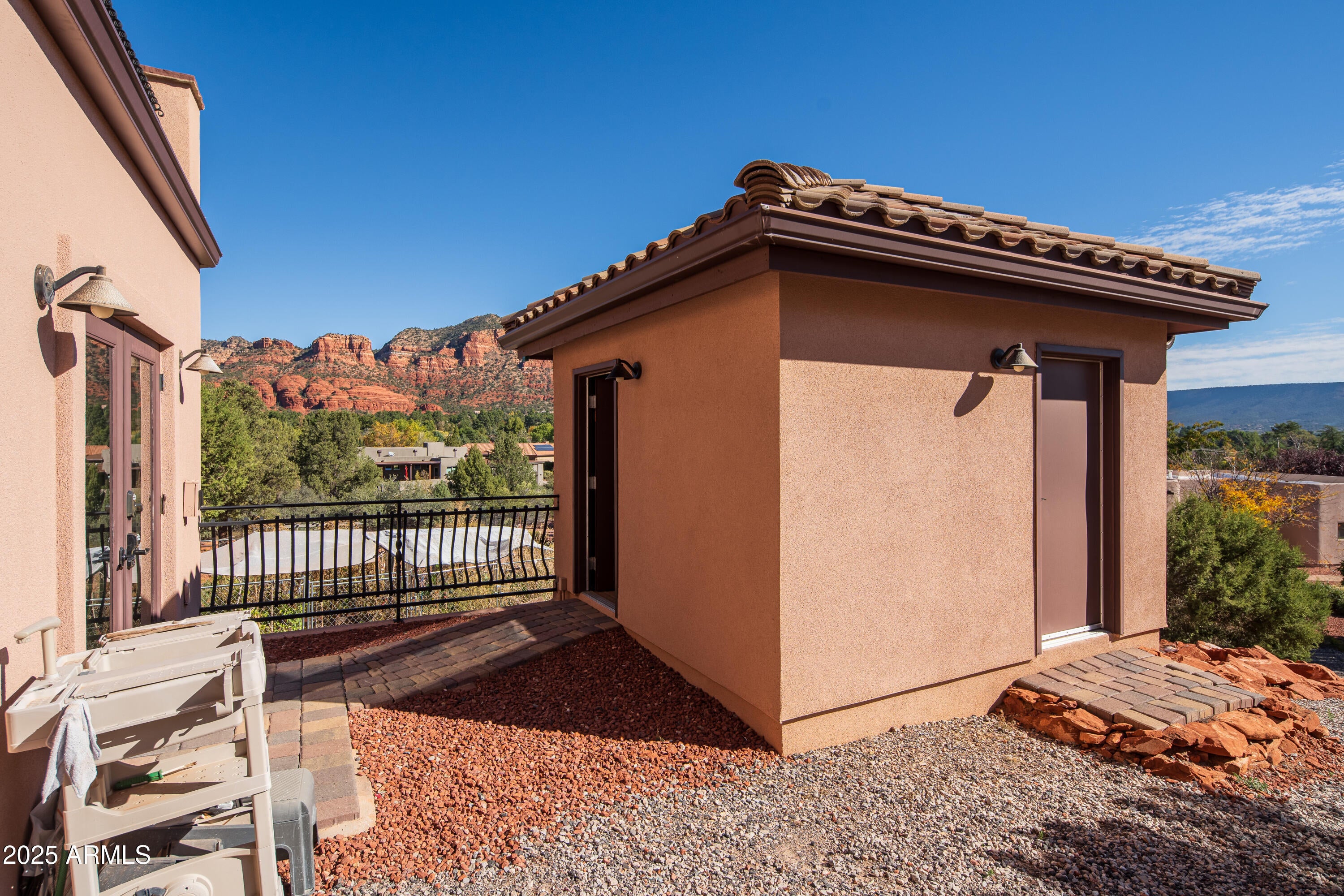 Sedona, Arizona, 86351, United States, 3 Bedrooms Bedrooms, ,3 BathroomsBathrooms,Residential,Active,1988421