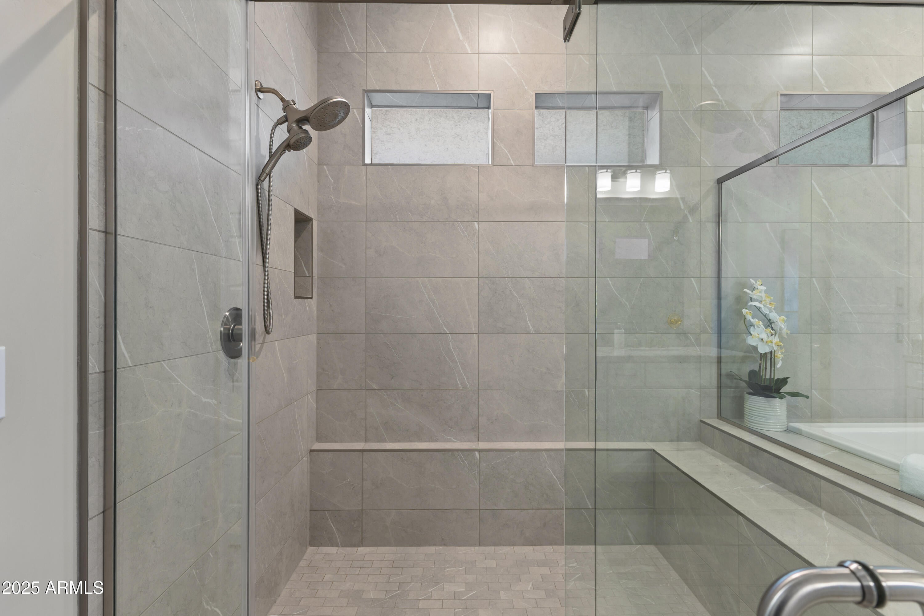 Rio Verde, Arizona, 85263, United States, 3 Bedrooms Bedrooms, ,4 BathroomsBathrooms,Residential,Contingent,2008339