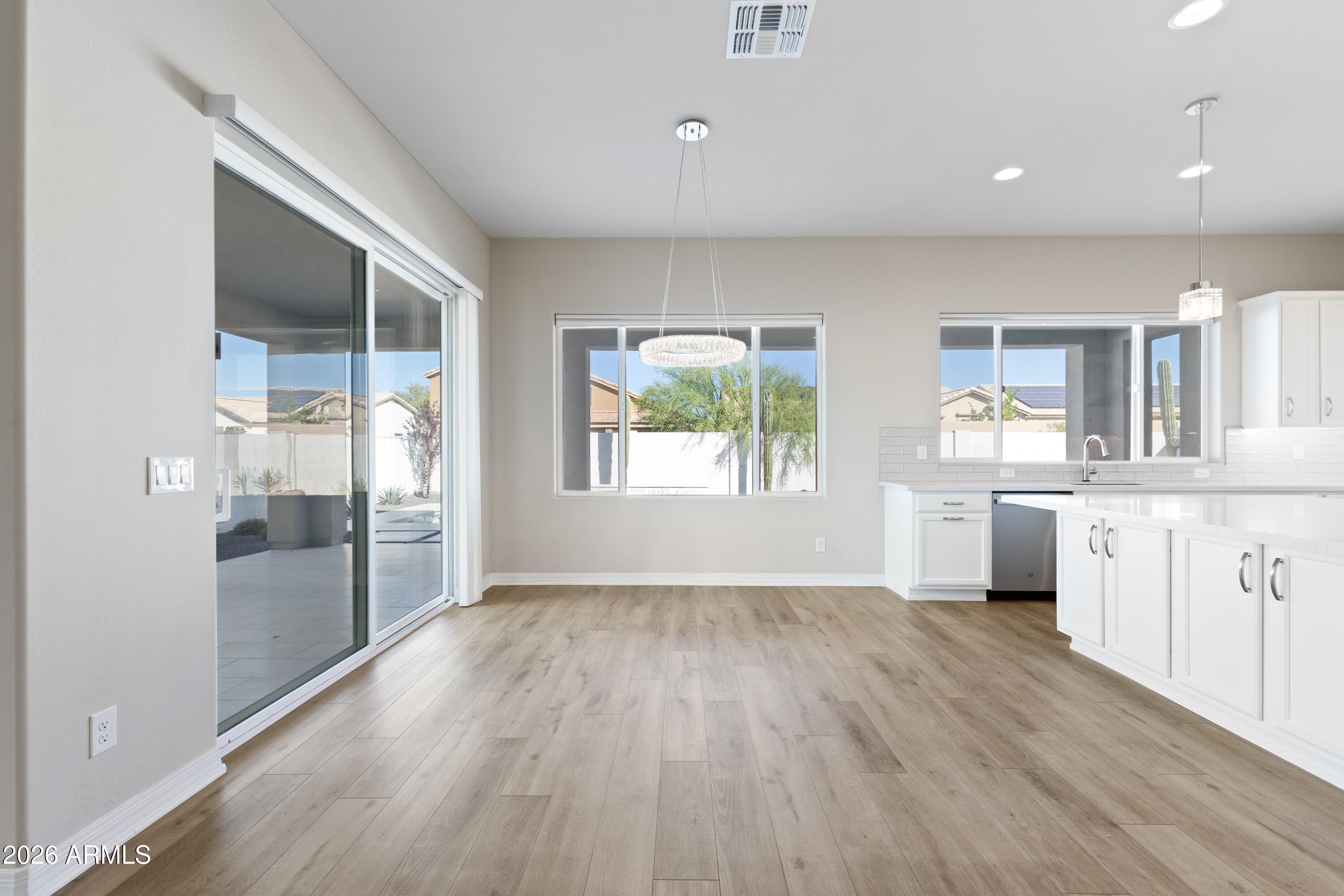 Cave Creek, Arizona, 85331, United States, 4 Bedrooms Bedrooms, ,4 BathroomsBathrooms,Residential,Active,2011415