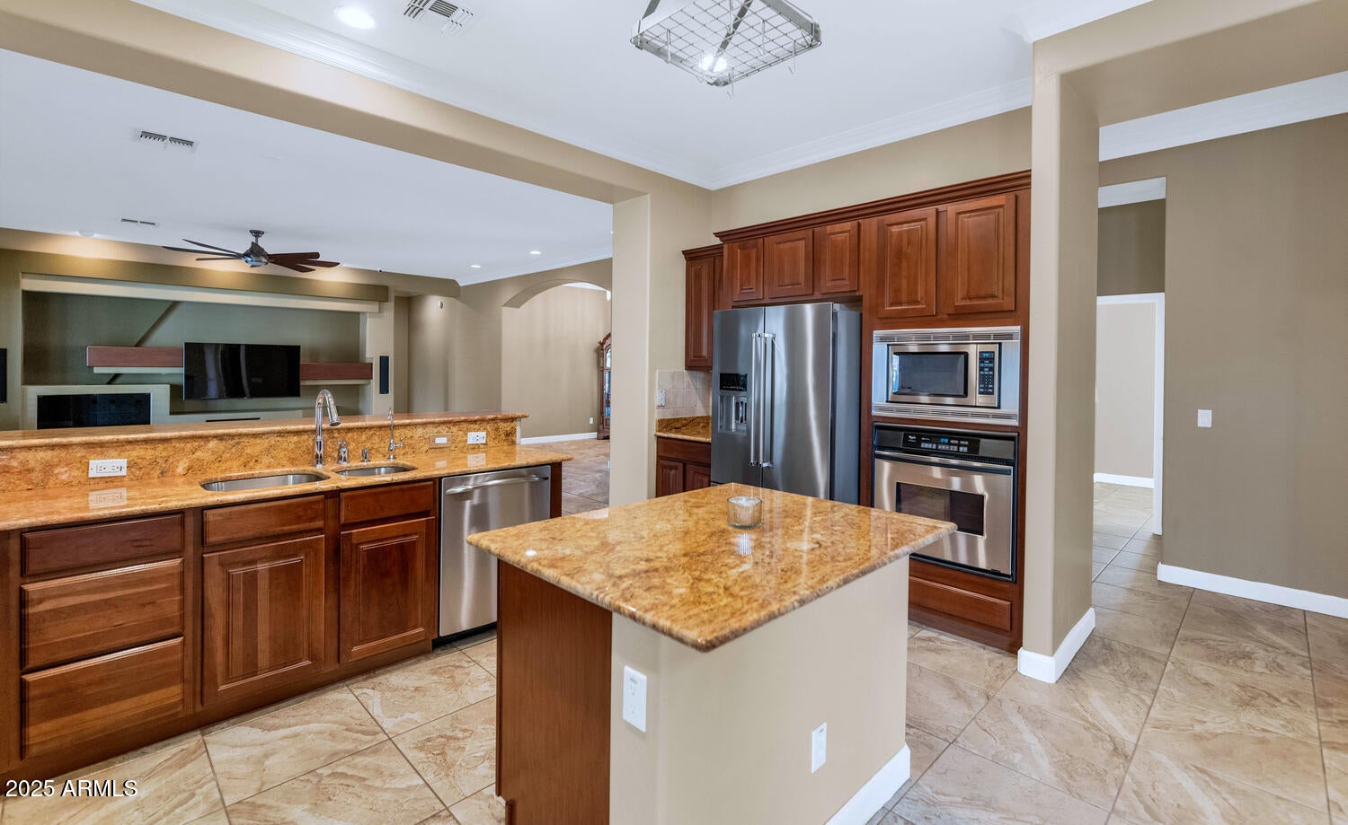 Surprise, Arizona, 85379, United States, 4 Bedrooms Bedrooms, ,5 BathroomsBathrooms,Residential,Active,2007331