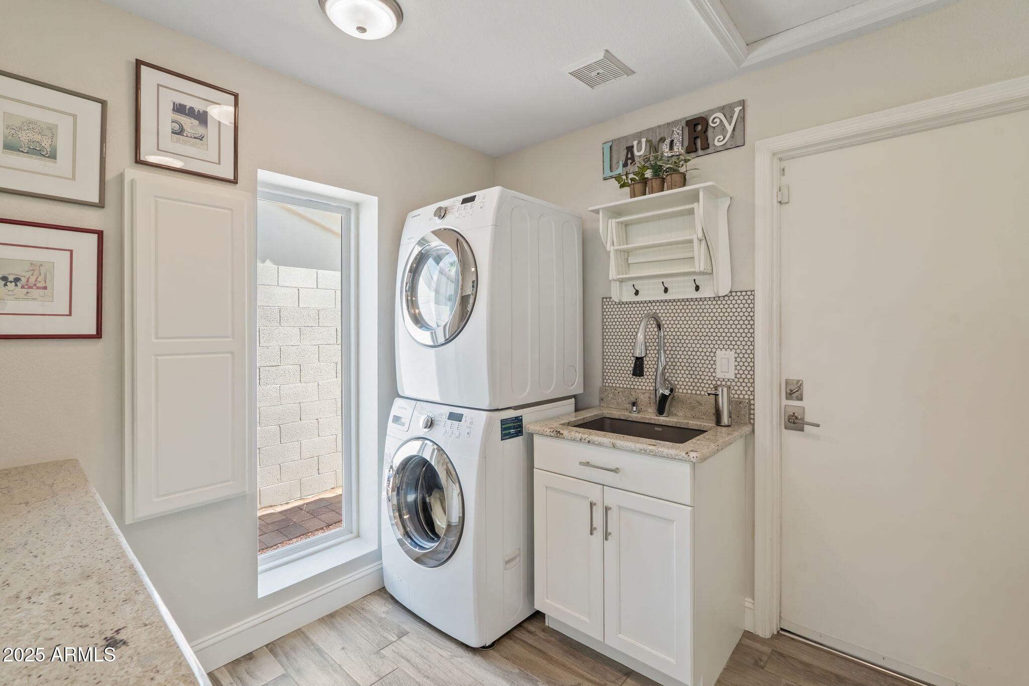 Scottsdale, Arizona, 85260, United States, 3 Bedrooms Bedrooms, ,4 BathroomsBathrooms,Residential,Active,1996578