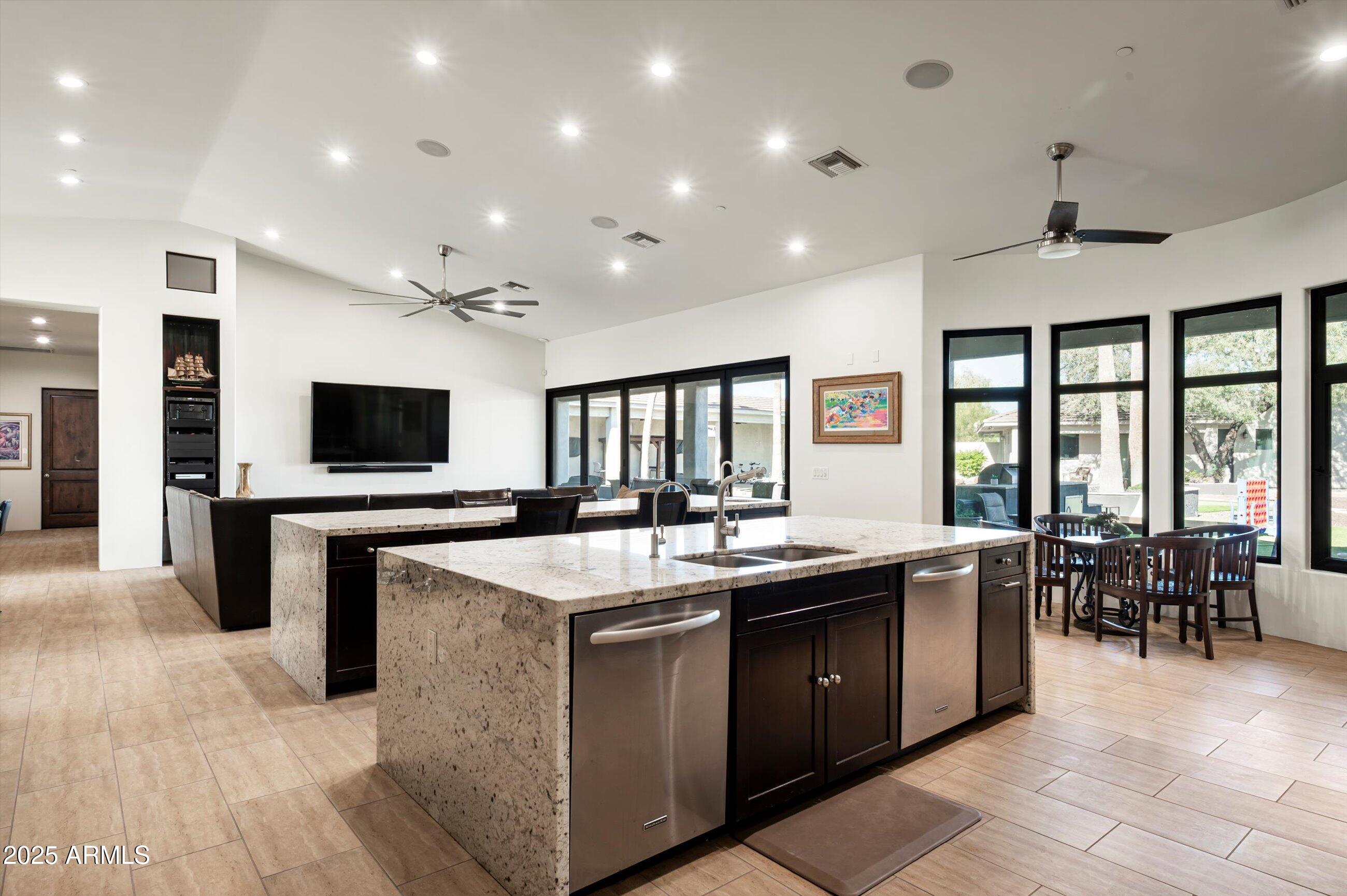 Scottsdale, Arizona, 85260, United States, 6 Bedrooms Bedrooms, ,6 BathroomsBathrooms,Residential,Active,2006779