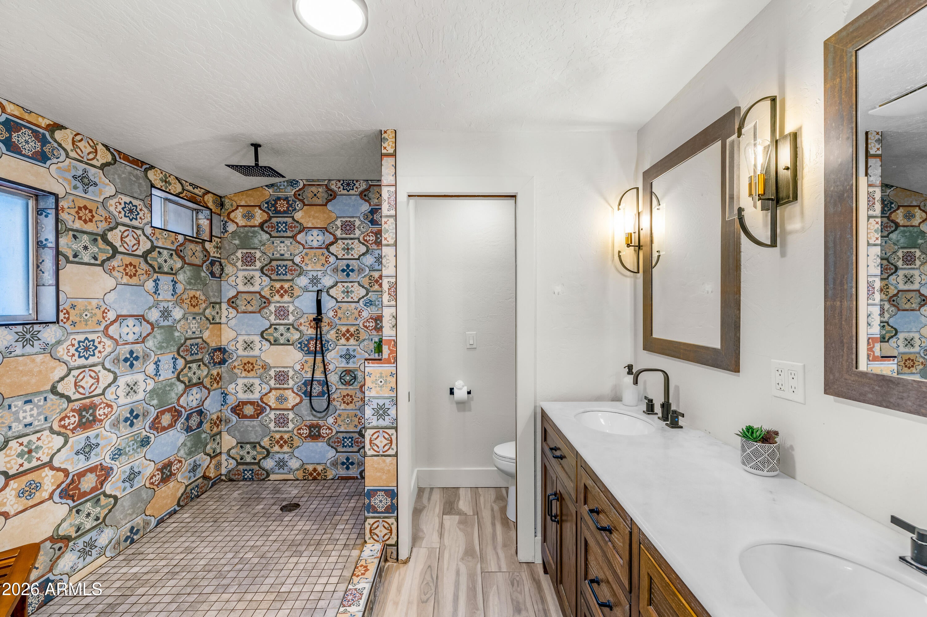 Sedona, Arizona, 86336, United States, 4 Bedrooms Bedrooms, ,5 BathroomsBathrooms,Residential,Active,2030993