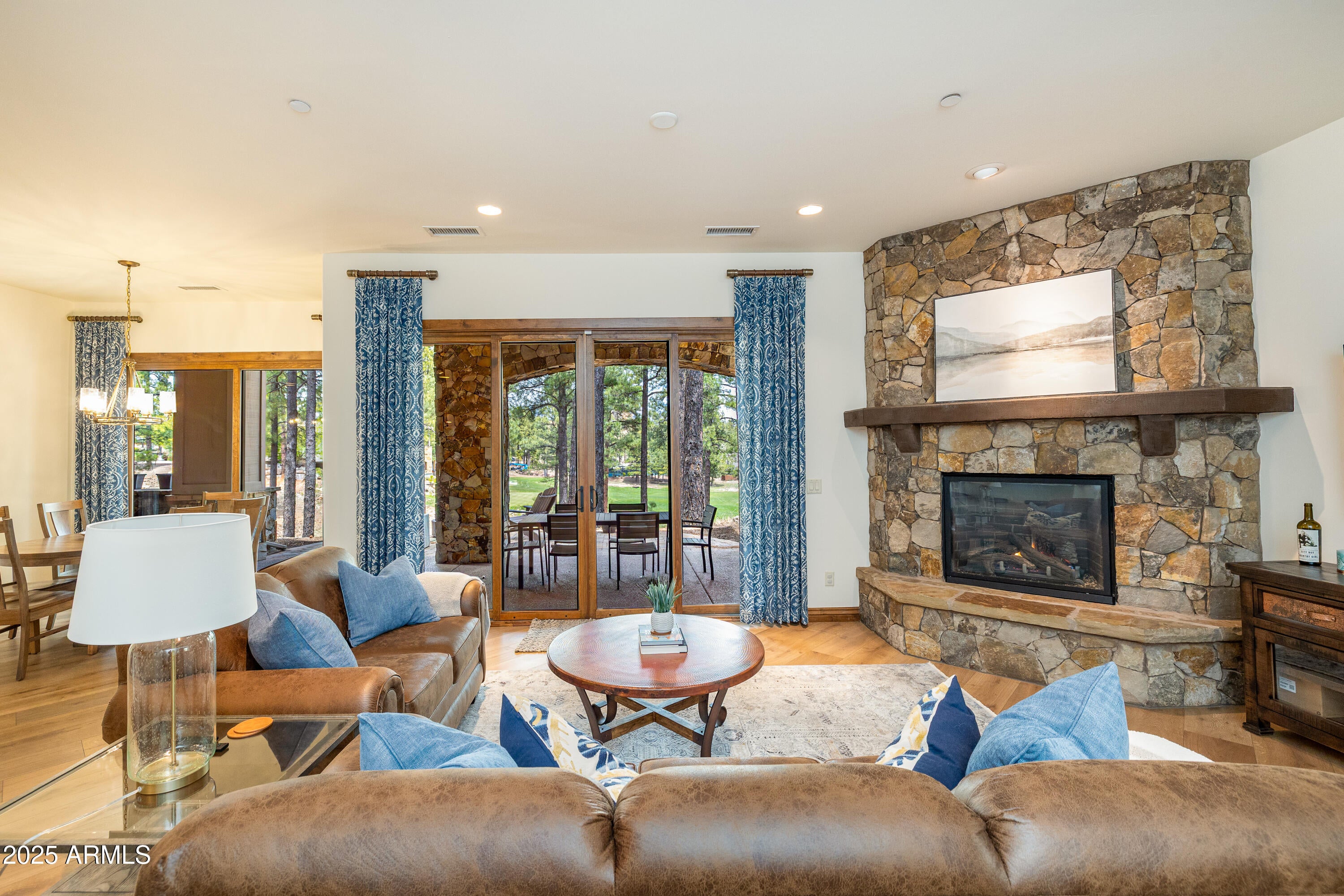 Flagstaff, Arizona, 86005, United States, 3 Bedrooms Bedrooms, ,2 BathroomsBathrooms,Residential,Active,1798236