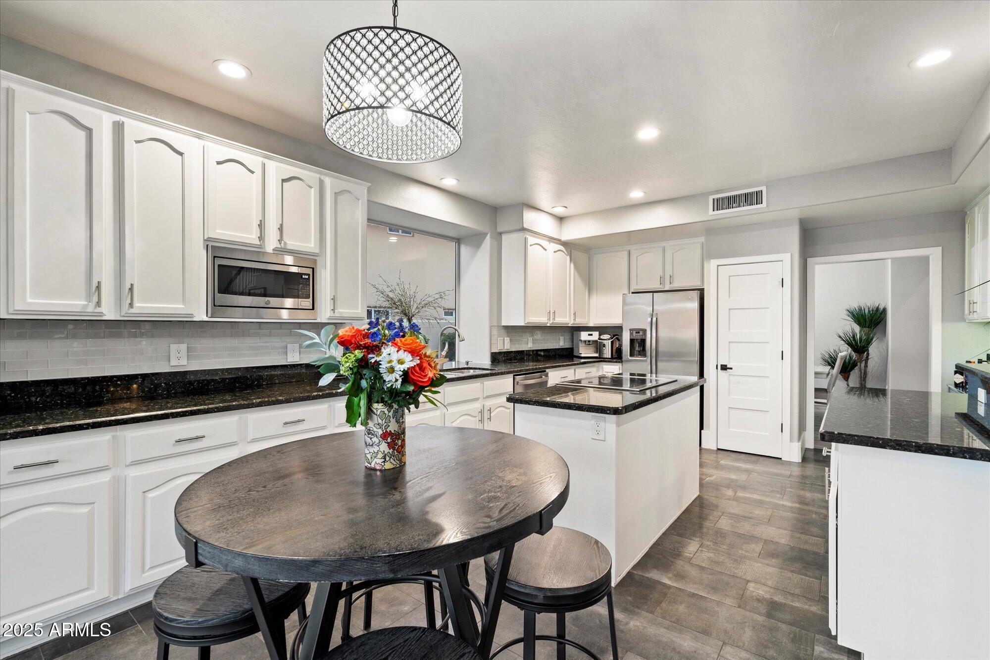 Glendale, Arizona, 85308, United States, 5 Bedrooms Bedrooms, ,4 BathroomsBathrooms,Residential,Active,1969681