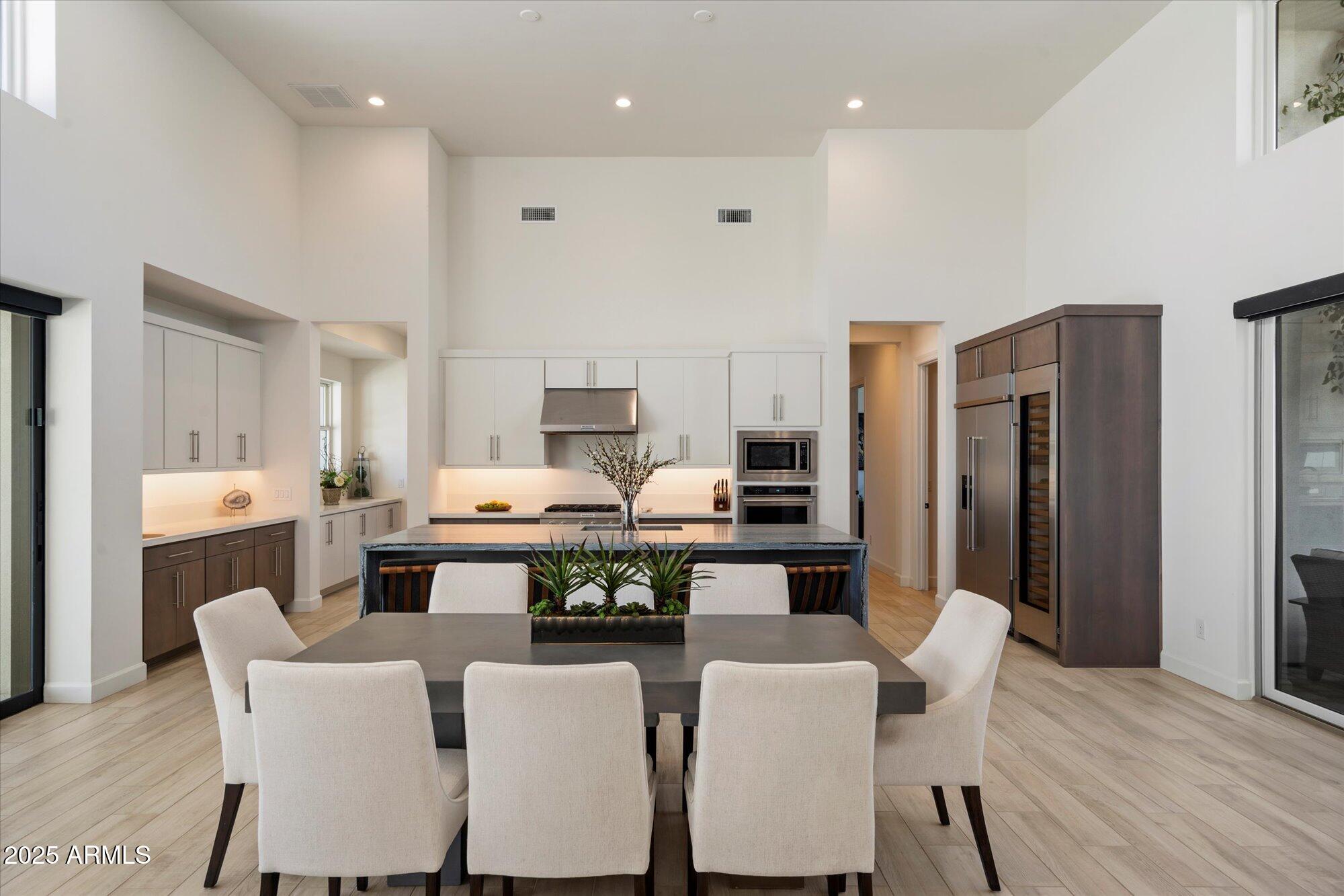 Queen Creek, Arizona, 85142, United States, 3 Bedrooms Bedrooms, ,4 BathroomsBathrooms,Residential,Active,1909837