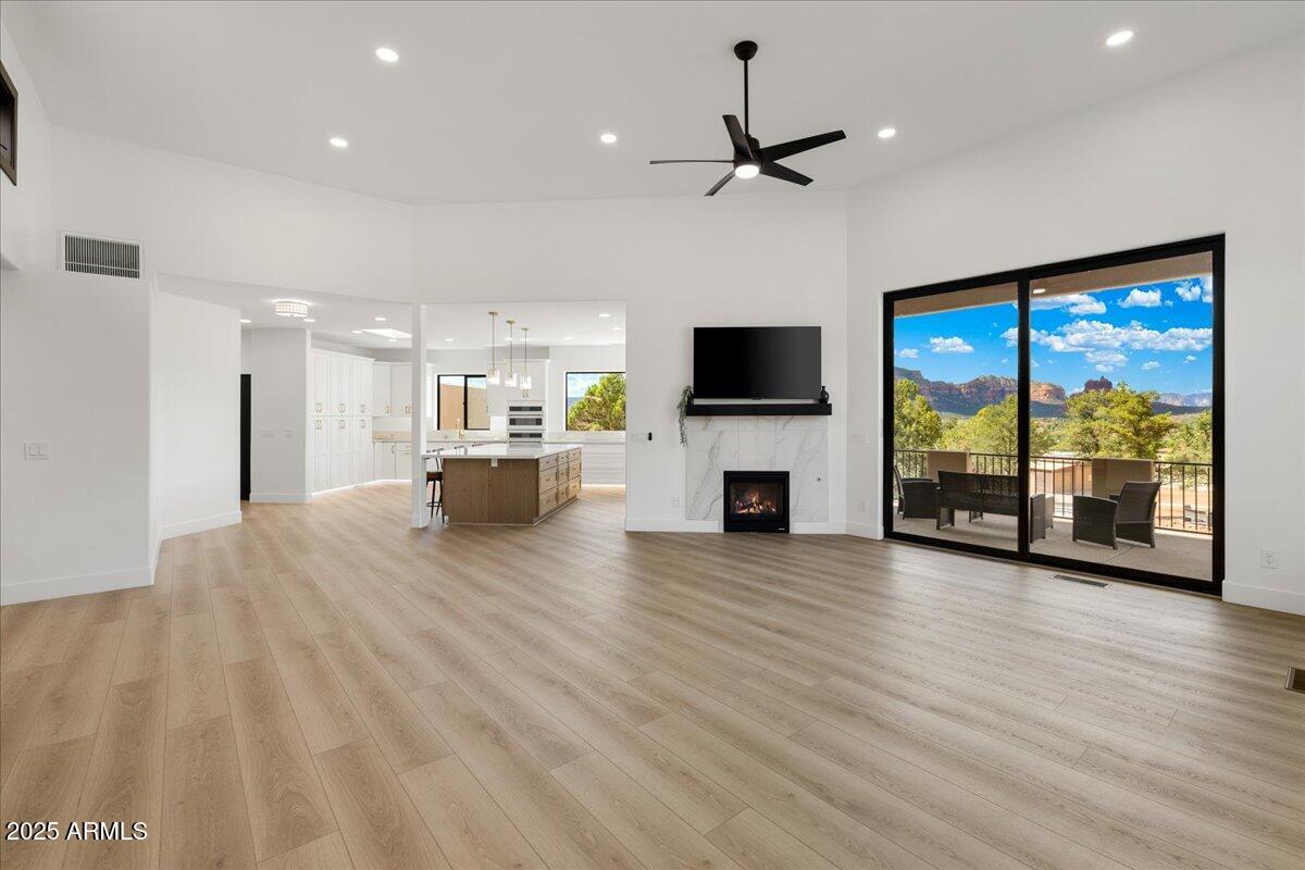 Sedona, Arizona, 86351, United States, 5 Bedrooms Bedrooms, ,6 BathroomsBathrooms,Residential,Active,1944107