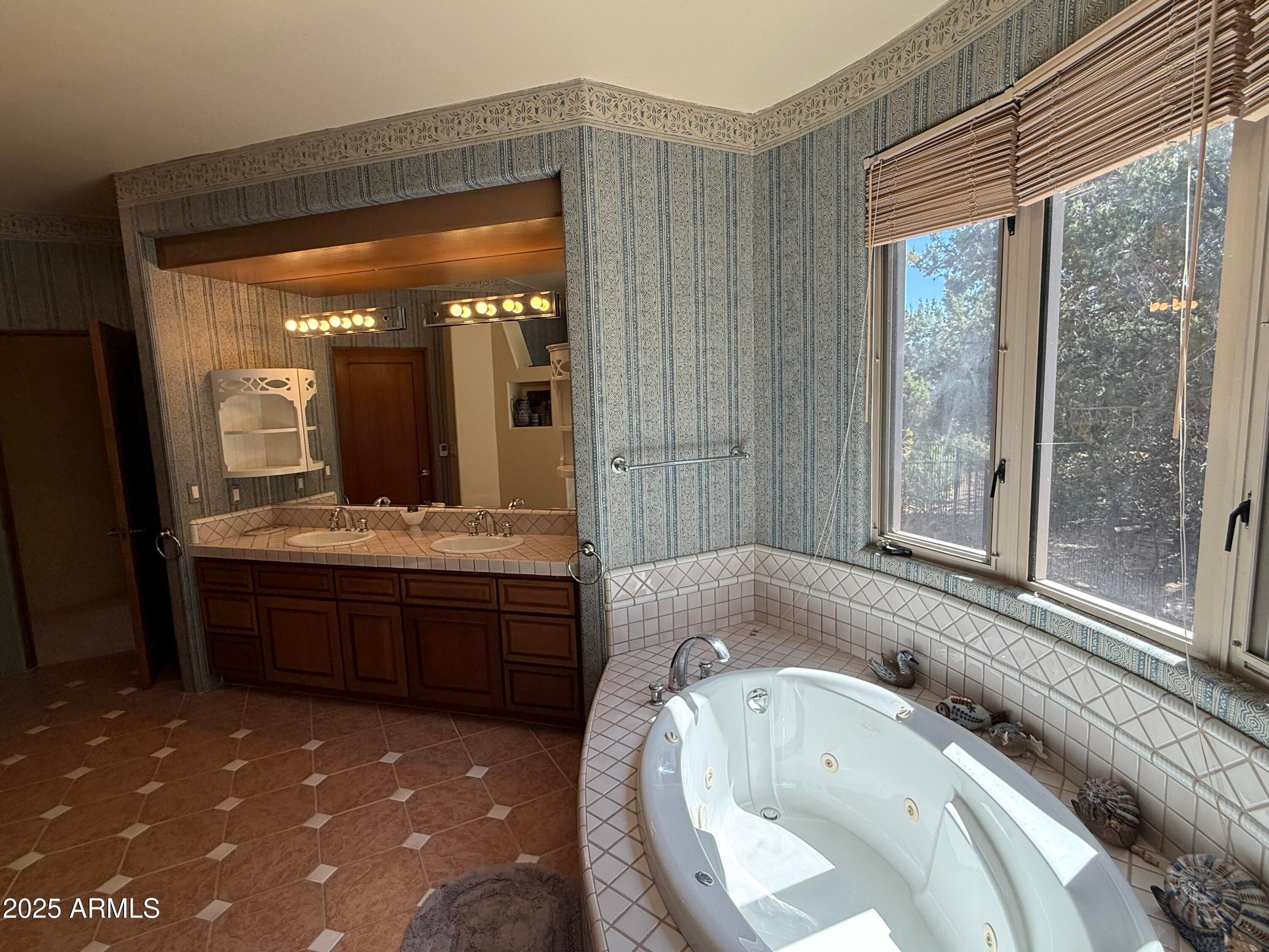 Sedona, Arizona, 86336, United States, 3 Bedrooms Bedrooms, ,3 BathroomsBathrooms,Residential,Active,1944285