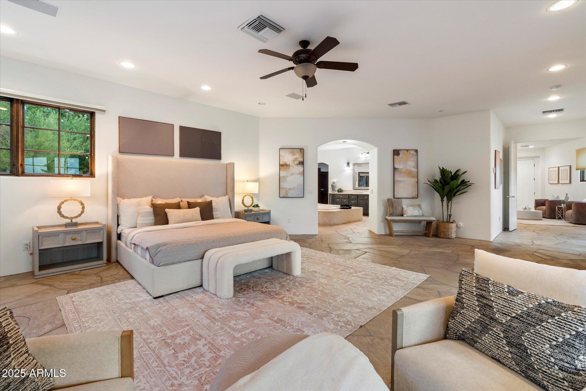 Paradise Valley, Arizona, 85253, United States, 6 Bedrooms Bedrooms, ,7 BathroomsBathrooms,Residential,Active,1946519