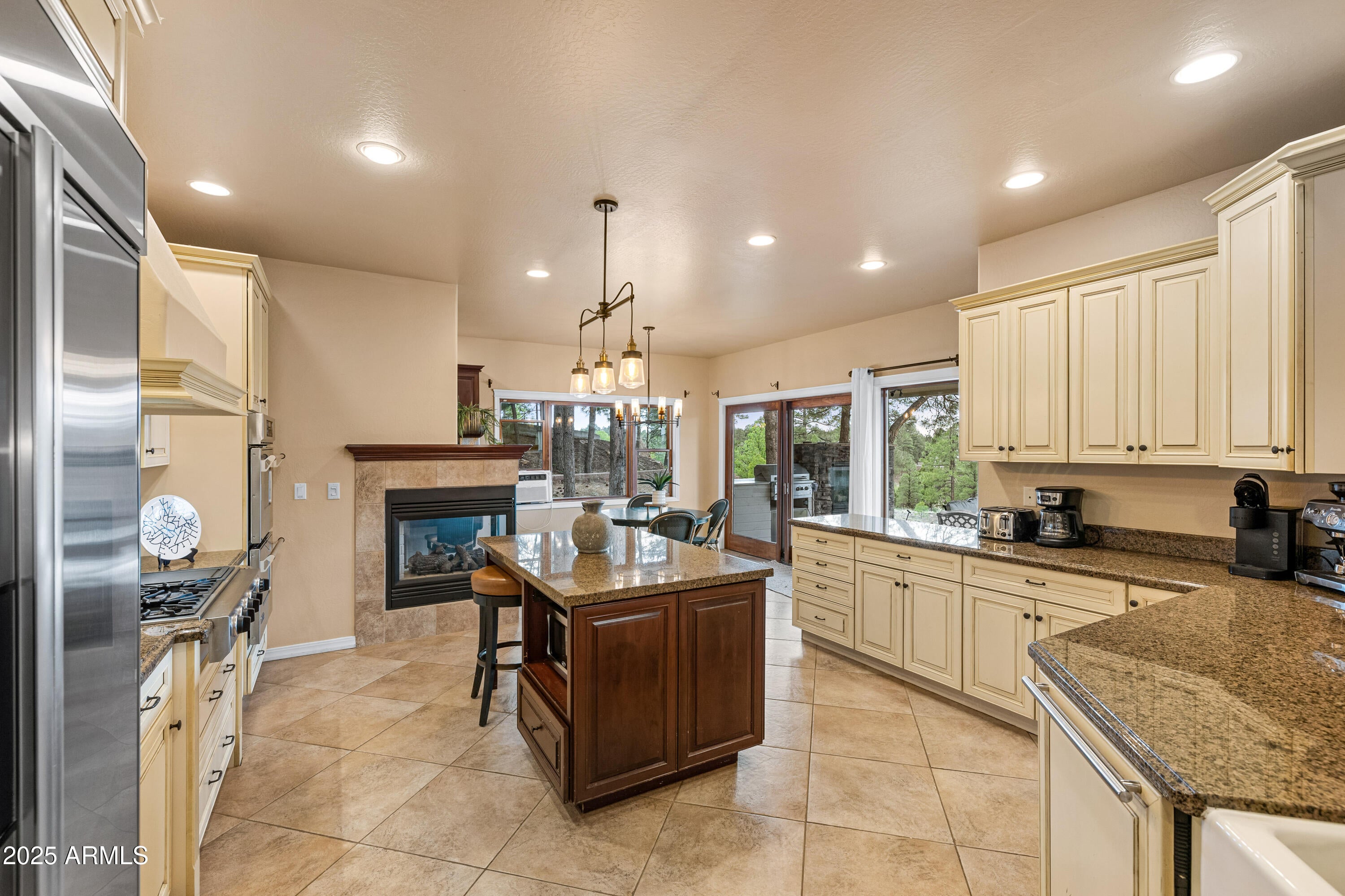 Flagstaff, Arizona, 86004, United States, 5 Bedrooms Bedrooms, ,5 BathroomsBathrooms,Residential,Active,1834471