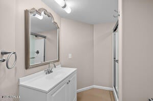 Flagstaff, Arizona, 86005, United States, 3 Bedrooms Bedrooms, ,3 BathroomsBathrooms,Residential,Active,2002672