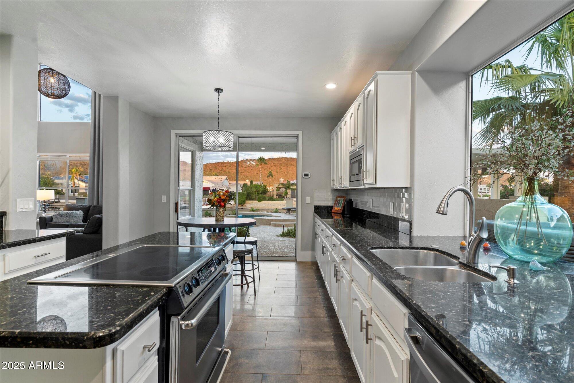 Glendale, Arizona, 85308, United States, 5 Bedrooms Bedrooms, ,4 BathroomsBathrooms,Residential,Active,1969681