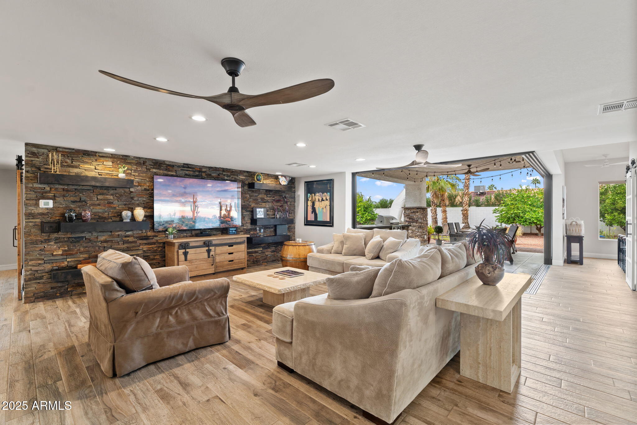 Scottsdale, Arizona, 85260, United States, 3 Bedrooms Bedrooms, ,4 BathroomsBathrooms,Residential,Active,1996578