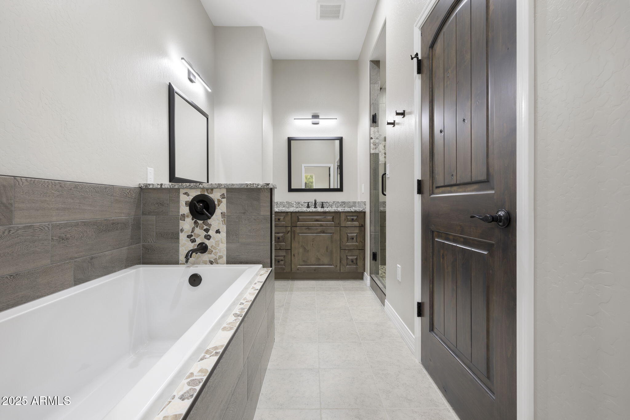 Flagstaff, Arizona, 86004, United States, 4 Bedrooms Bedrooms, ,2 BathroomsBathrooms,Residential,Active,1914817