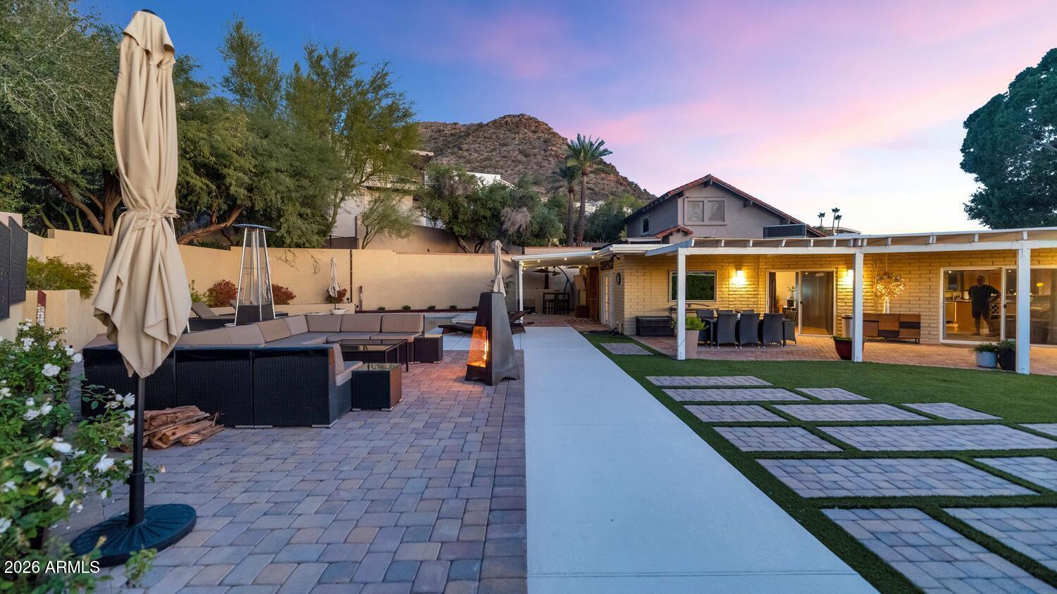 Phoenix, Arizona, 85020, United States, 2 Bedrooms Bedrooms, ,2 BathroomsBathrooms,Residential,Active,2012213