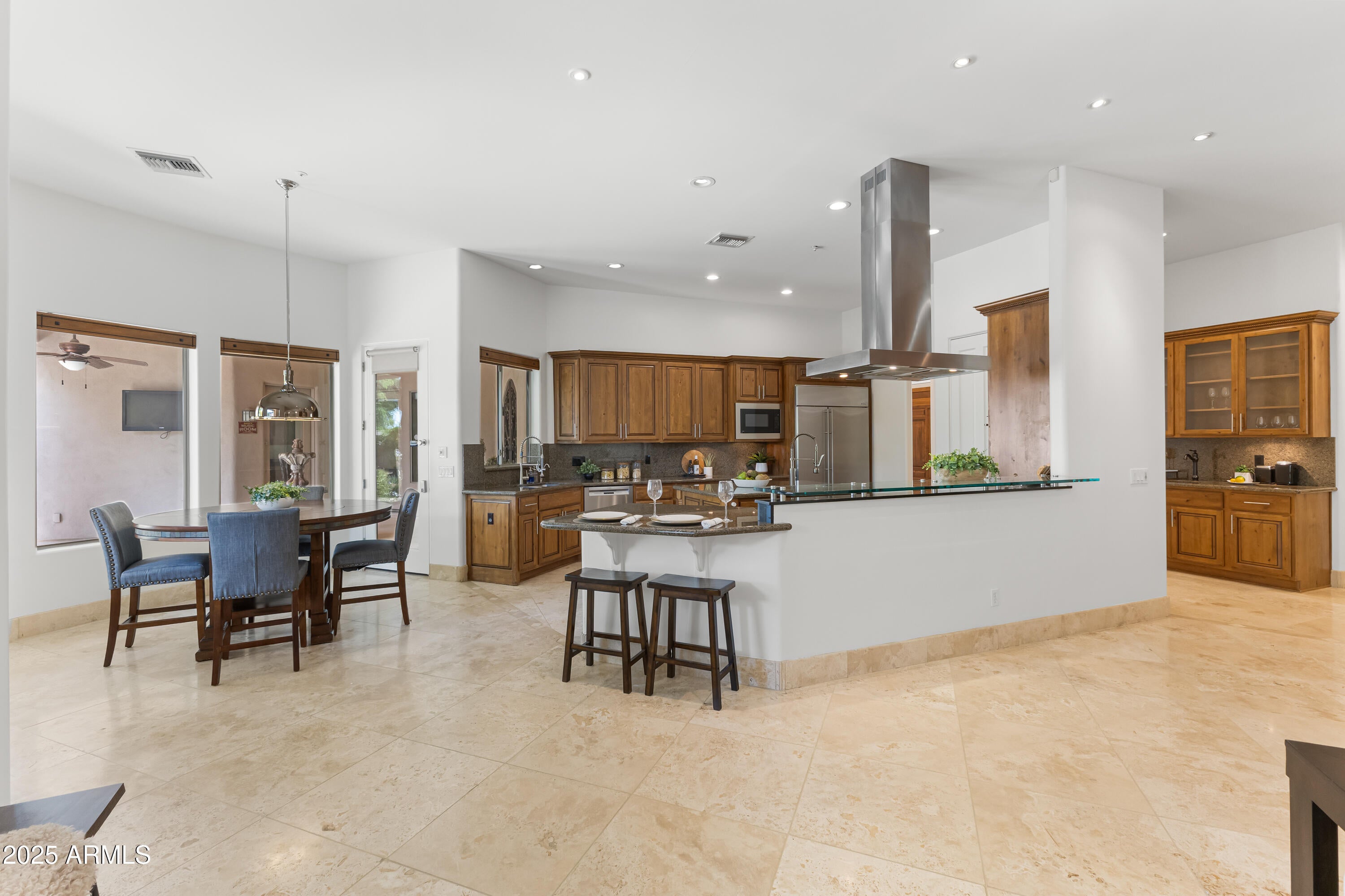Scottsdale, Arizona, 85260, United States, 5 Bedrooms Bedrooms, ,5 BathroomsBathrooms,Residential,Active,1941373